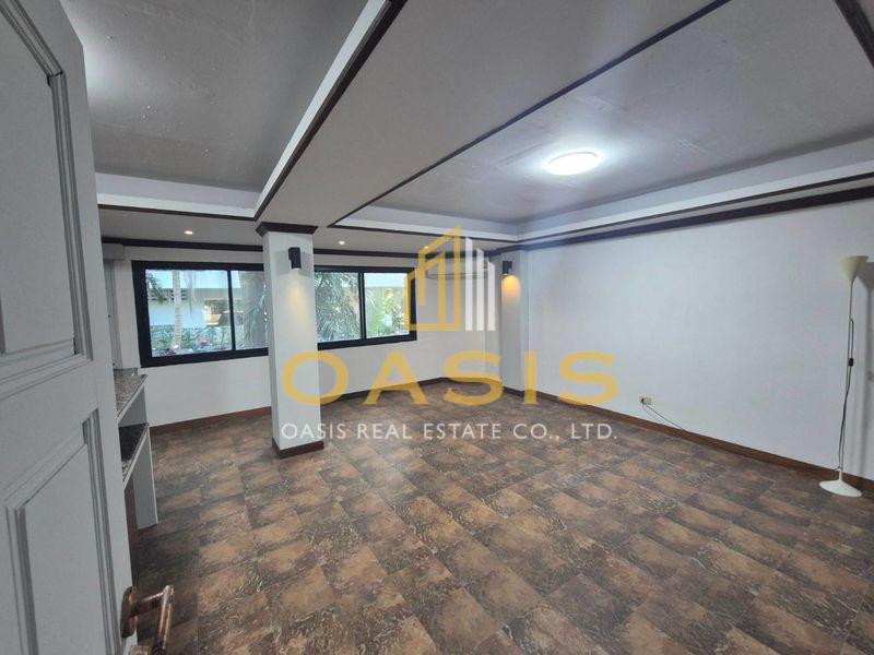 Luxury Beachfront Townhome Dongtan Beach for sale