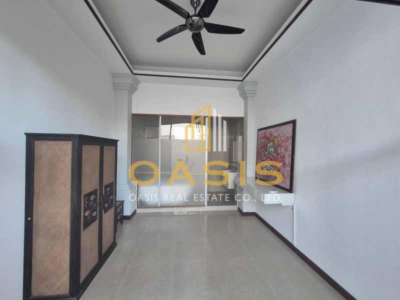 Luxury Beachfront Townhome Dongtan Beach for sale