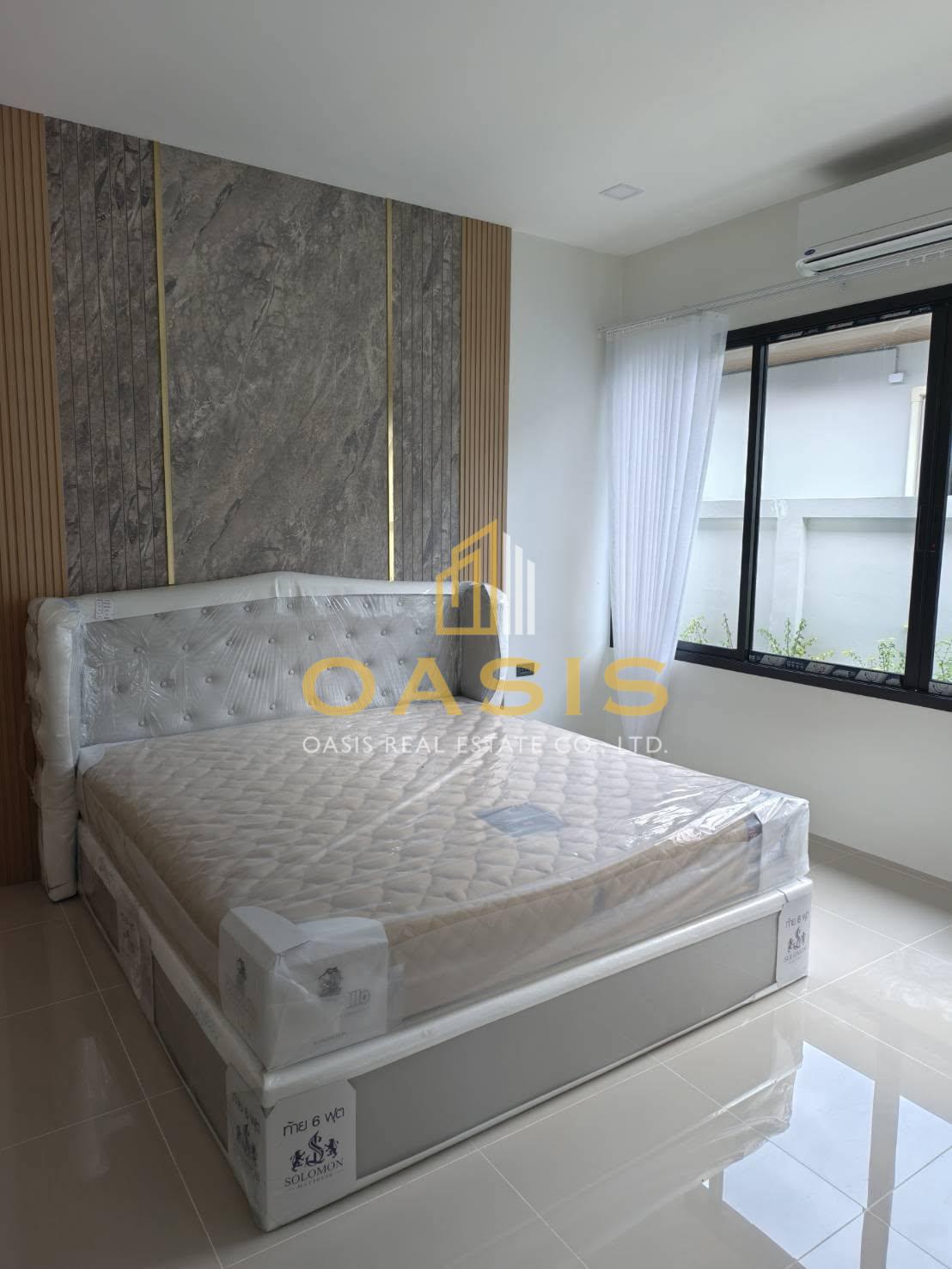 Luxury Pool Villa in Huay Yai For Rent