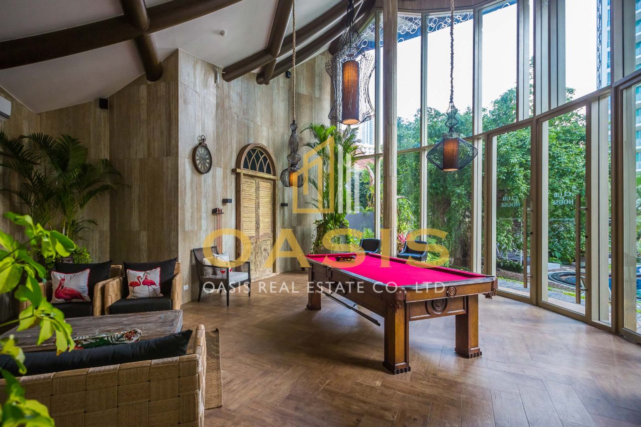 Riviera Wongamat Condo for sale and rent