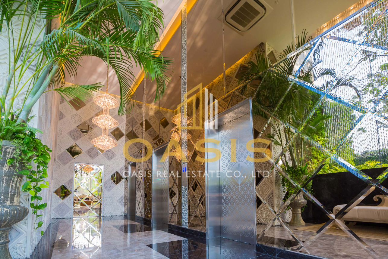 Riviera Wongamat Condo for sale and rent