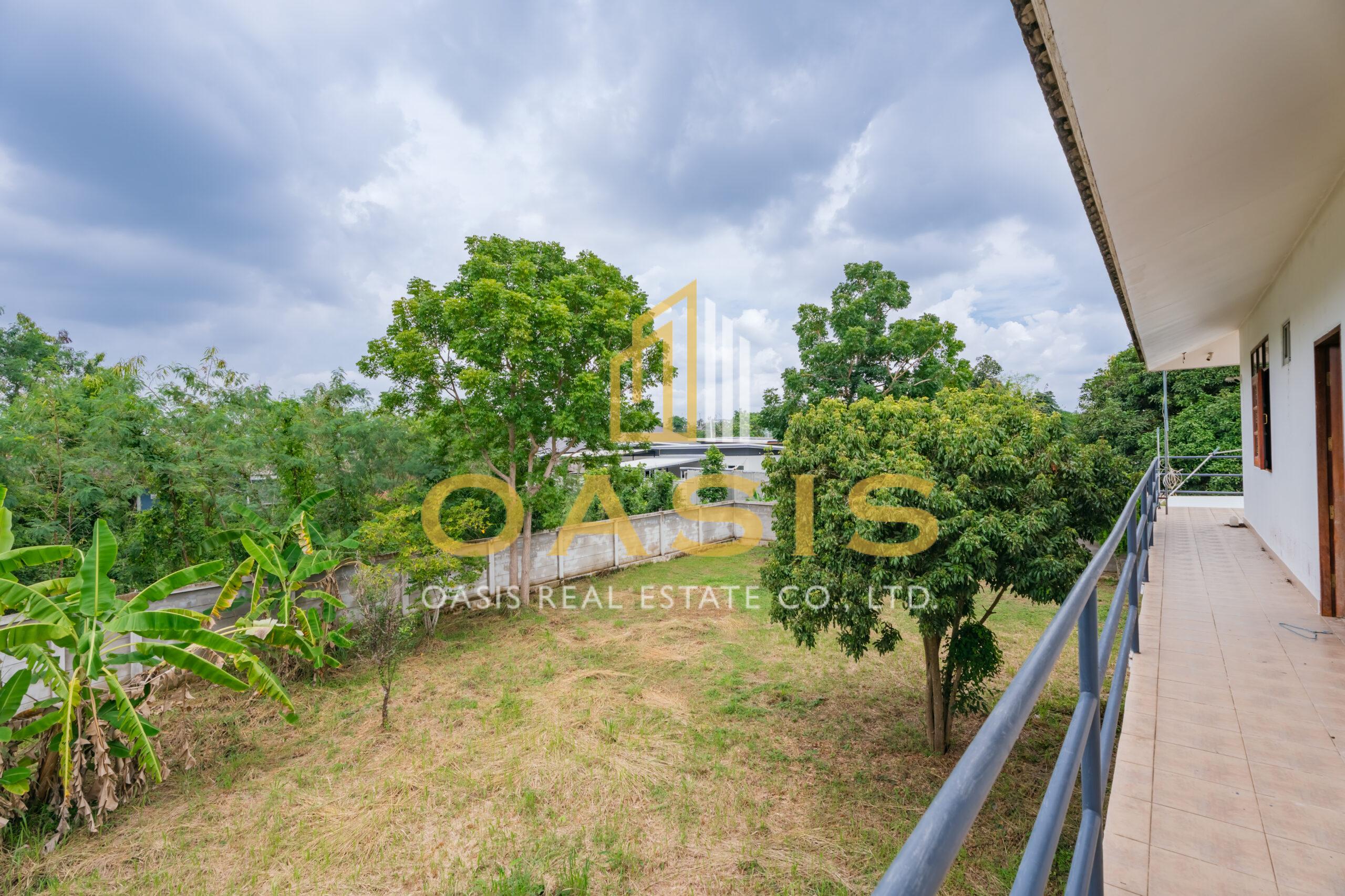 Magnificent Property with Private Pond and Mature Trees For Sale