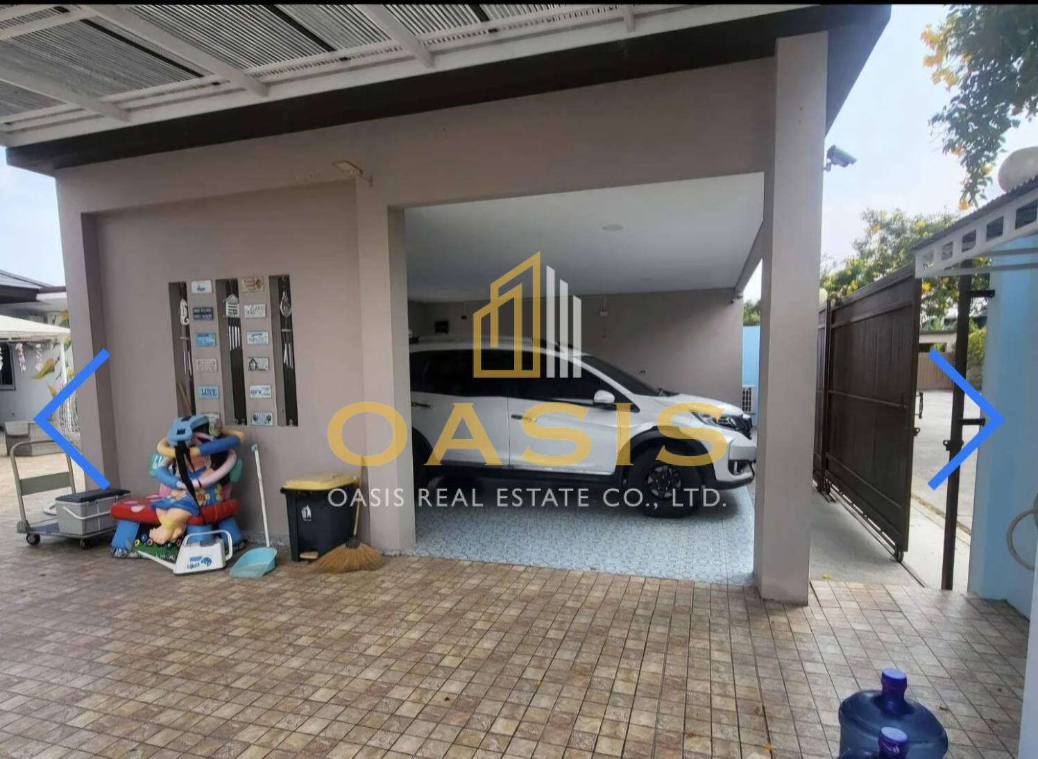 Baan Pattaya 5 Village 5-Bedroom Pool Villa for Sale or Rent