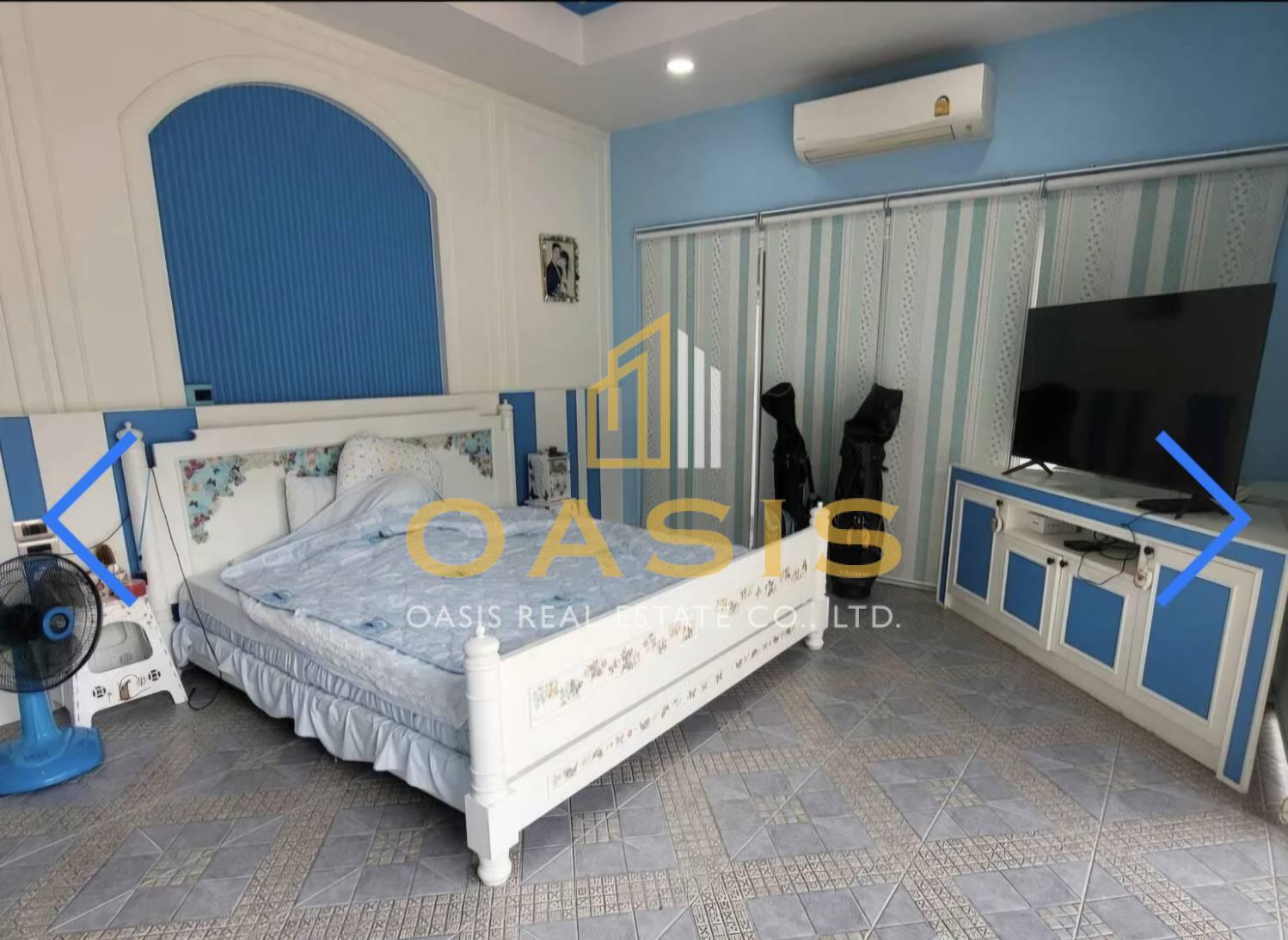 Baan Pattaya 5 Village 5-Bedroom Pool Villa for Sale or Rent