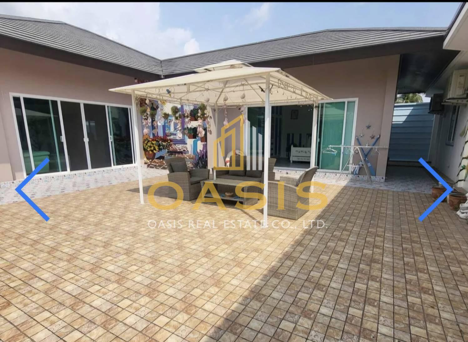 Baan Pattaya 5 Village 5-Bedroom Pool Villa for Sale or Rent