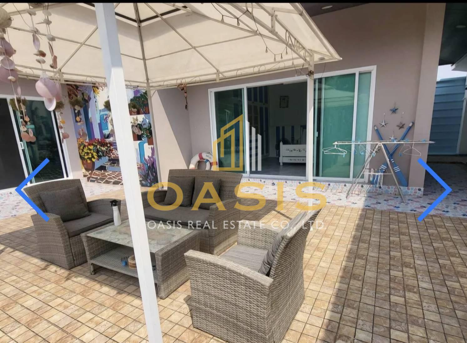 Baan Pattaya 5 Village 5-Bedroom Pool Villa for Sale or Rent
