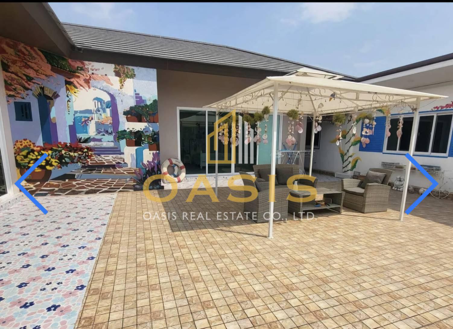 Baan Pattaya 5 Village 5-Bedroom Pool Villa for Sale or Rent