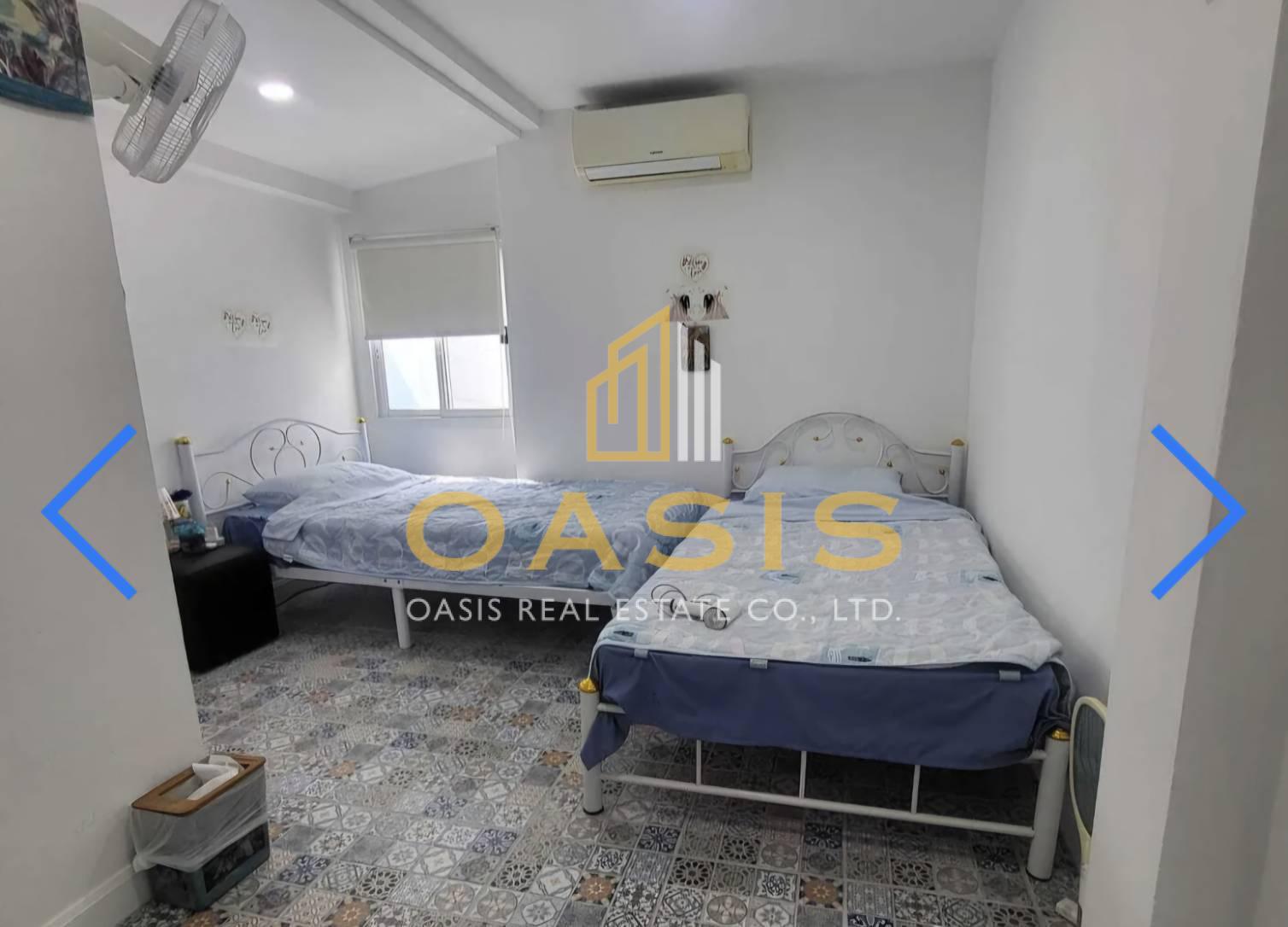 Baan Pattaya 5 Village 5-Bedroom Pool Villa for Sale or Rent