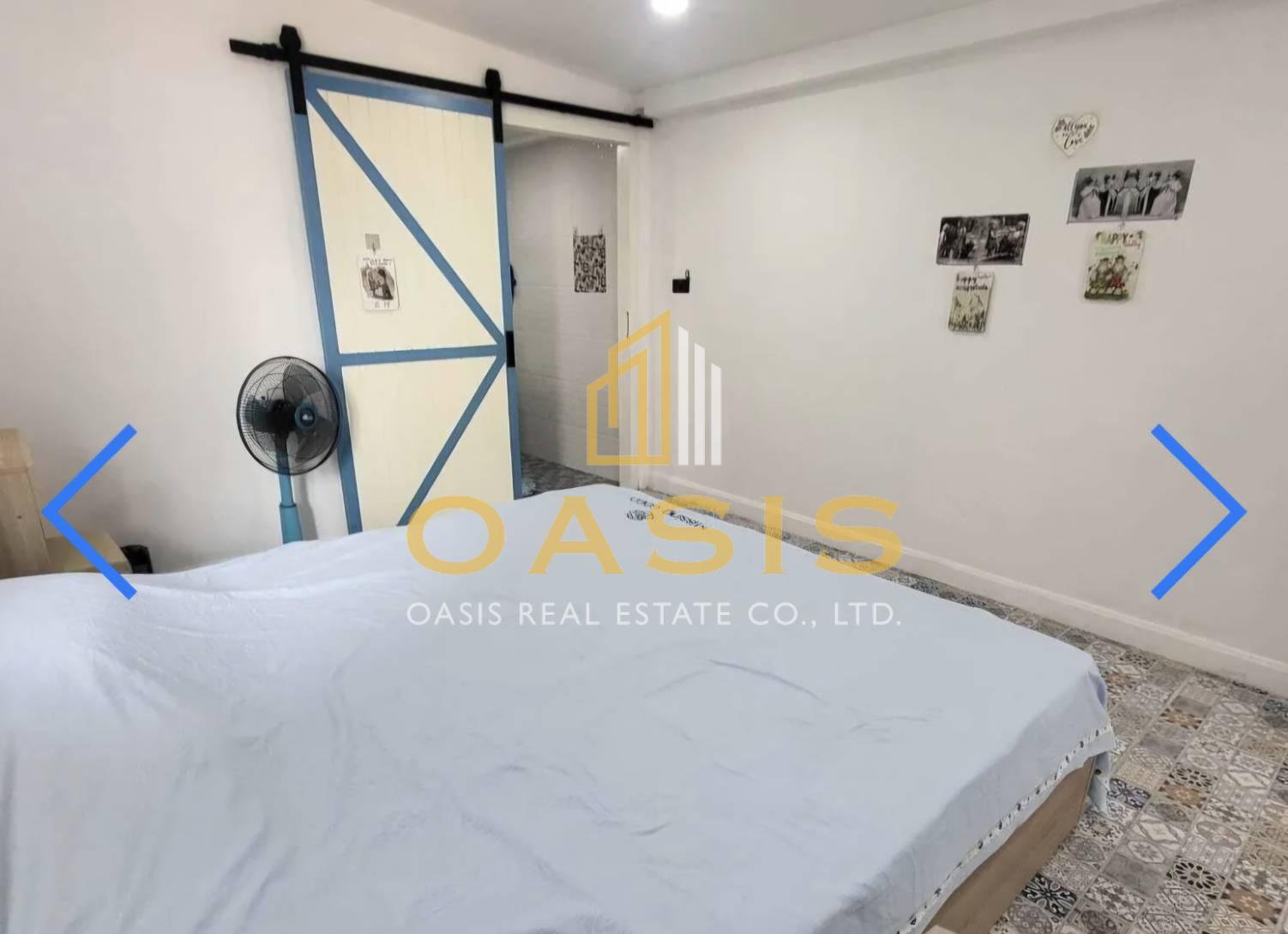 Baan Pattaya 5 Village 5-Bedroom Pool Villa for Sale or Rent