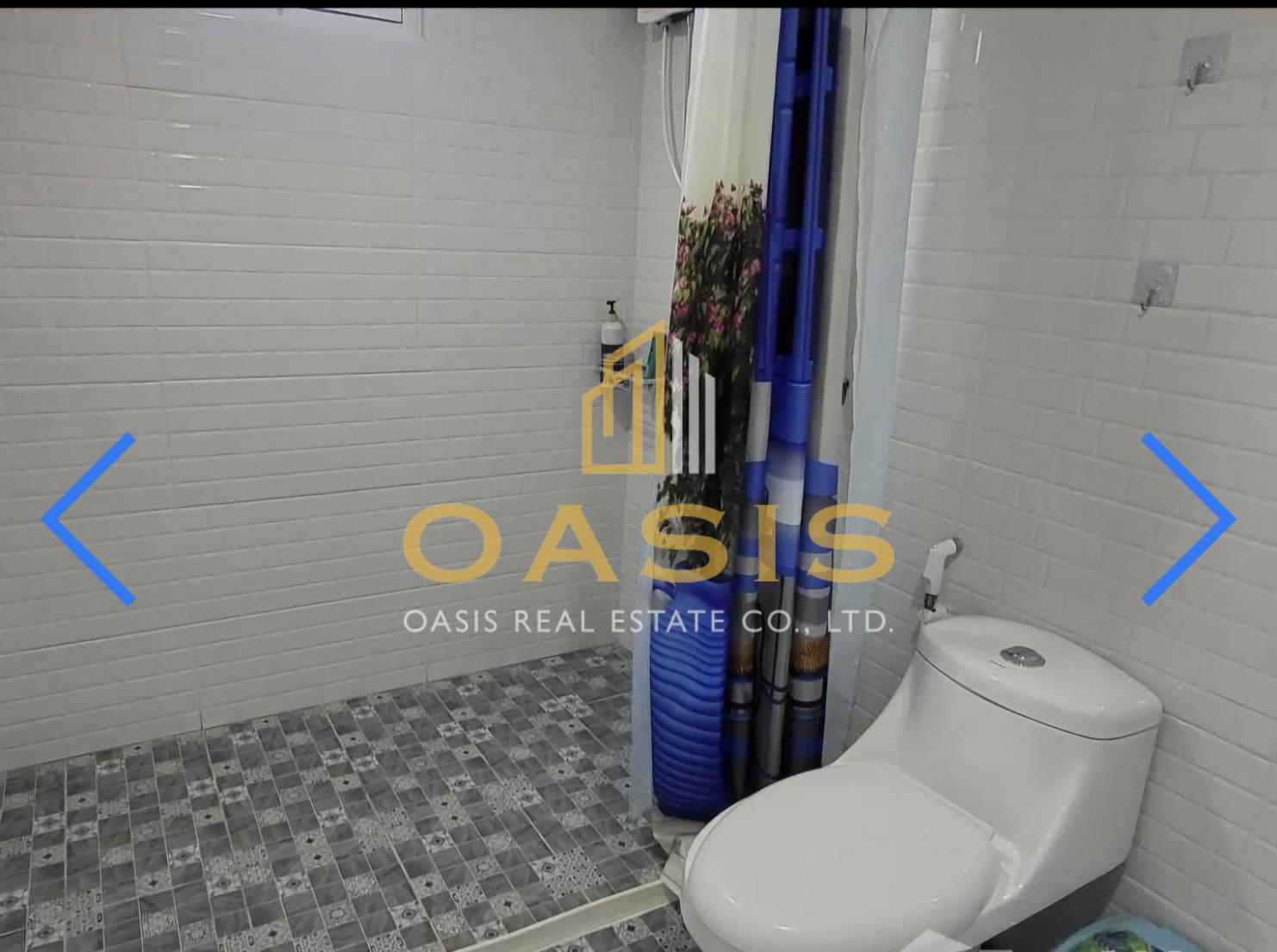 Baan Pattaya 5 Village 5-Bedroom Pool Villa for Sale or Rent