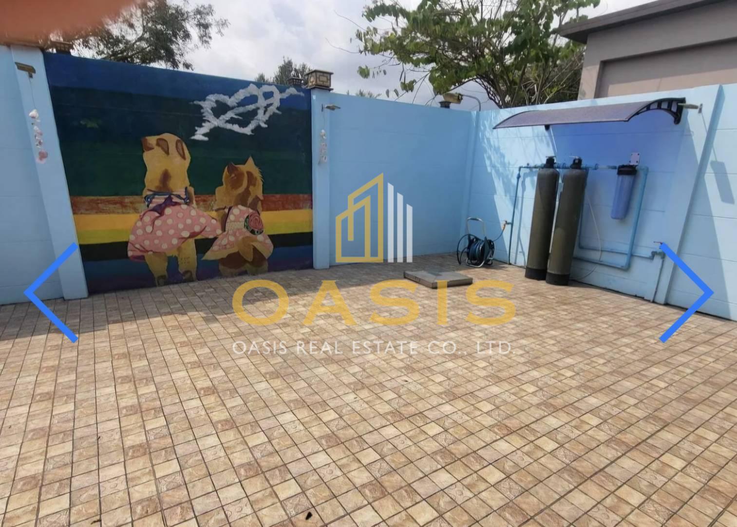 Baan Pattaya 5 Village 5-Bedroom Pool Villa for Sale or Rent