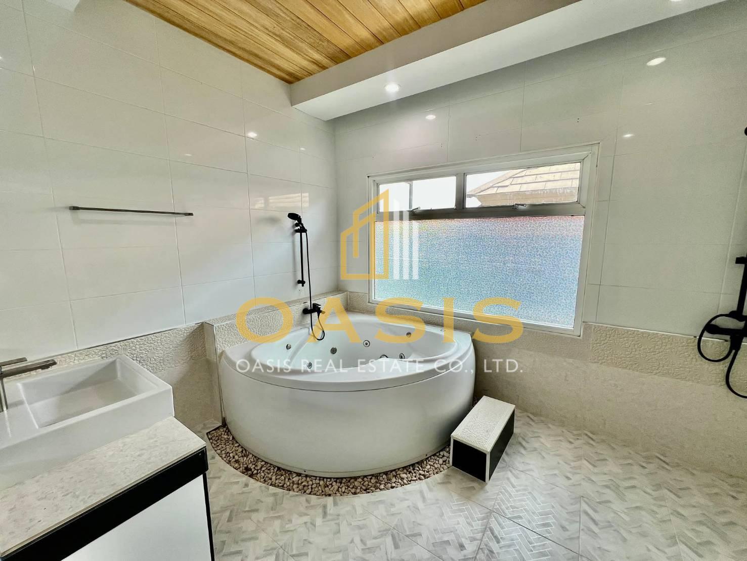 Private Pool Villa for Sale in Huay Yai