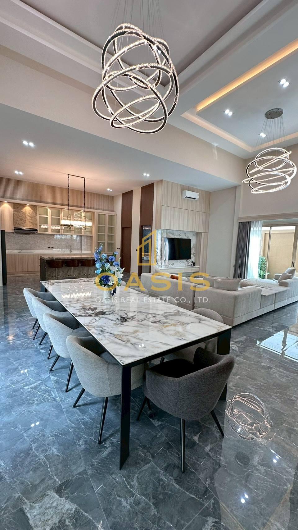 Luxury Pool Villa For Rent in a Peaceful Prime Location