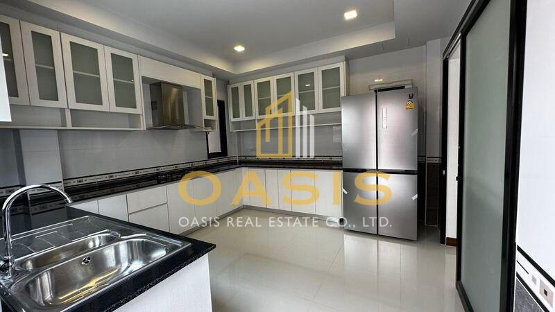 The Lake Huay Yai For sale