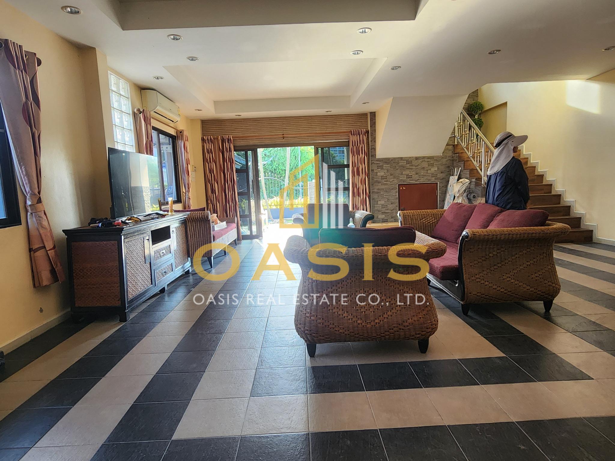 2-storey detached house for Rent