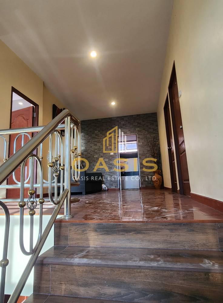 2-storey detached house for Rent