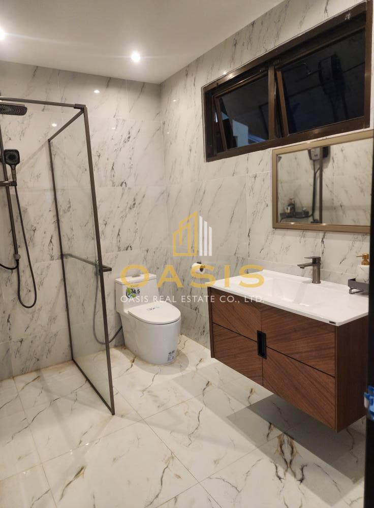 2-storey detached house for Rent