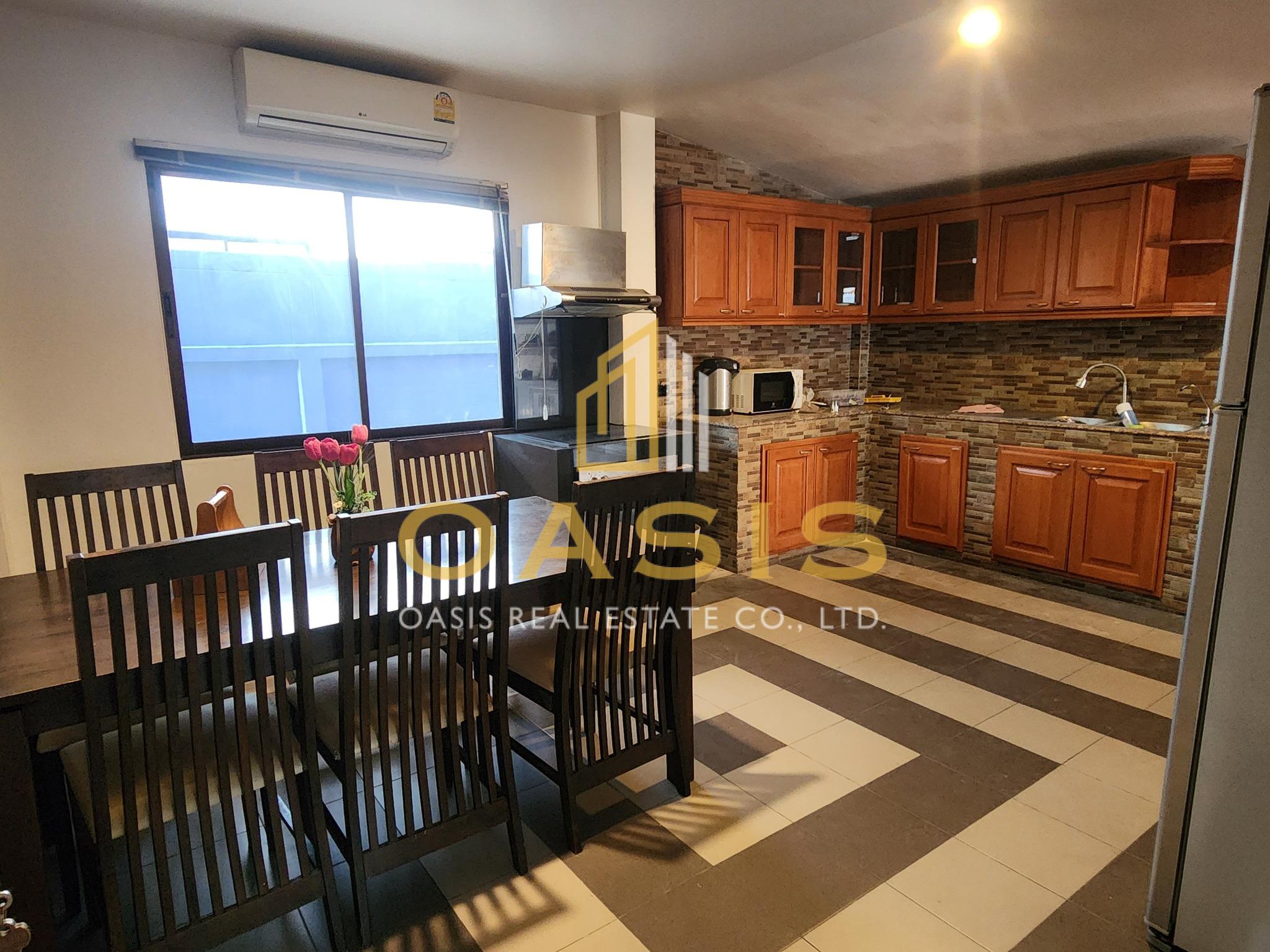 2-storey detached house for Rent