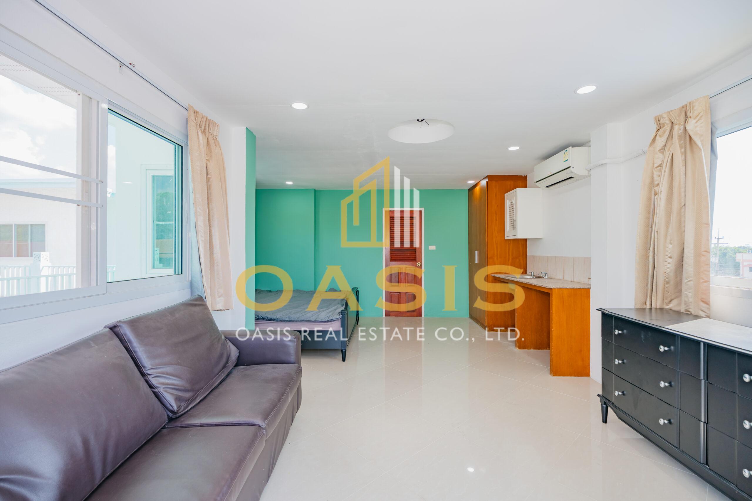 A Rare Opportunity for Investors or Pool Villa Professionals For Sale