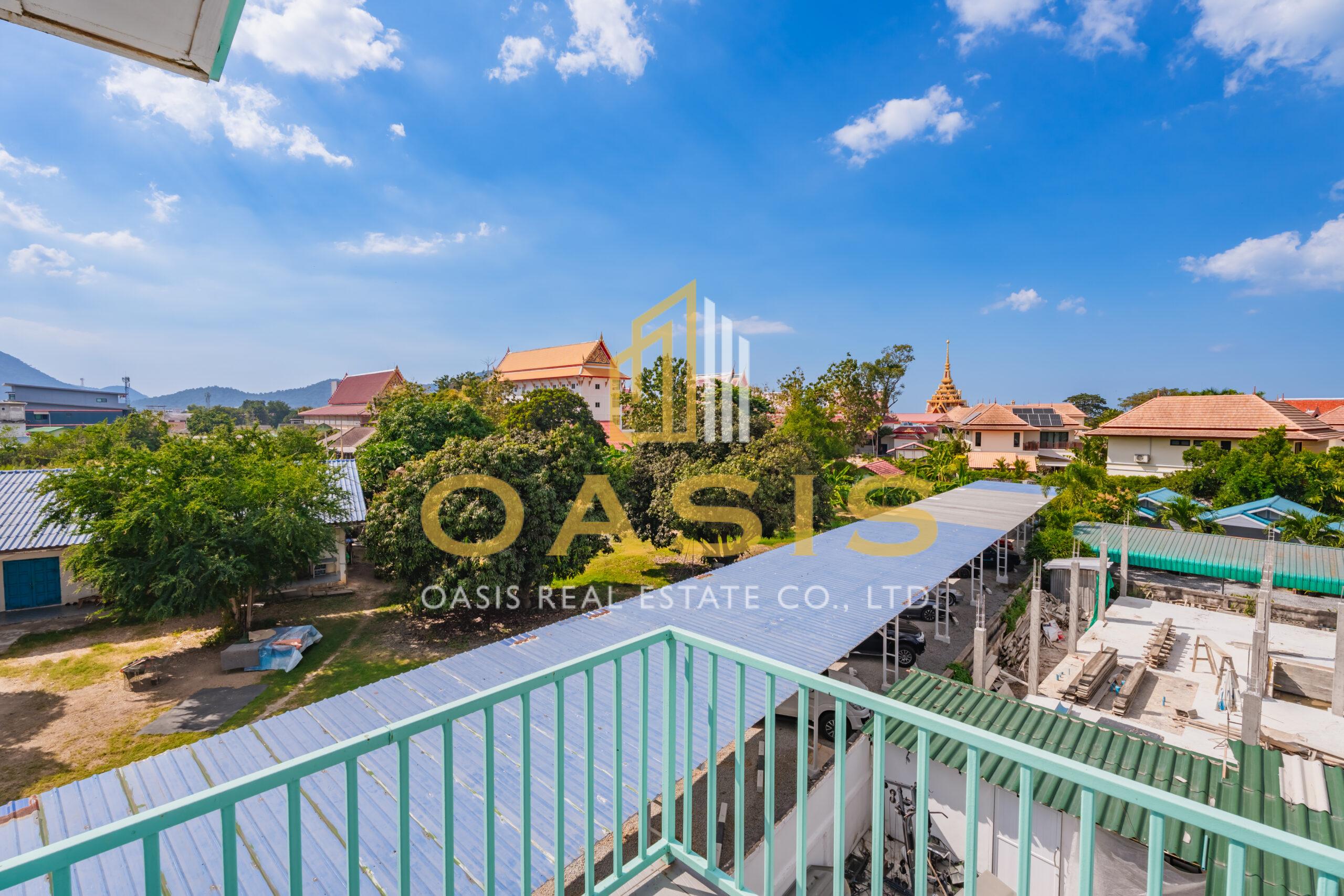 A Rare Opportunity for Investors or Pool Villa Professionals For Sale