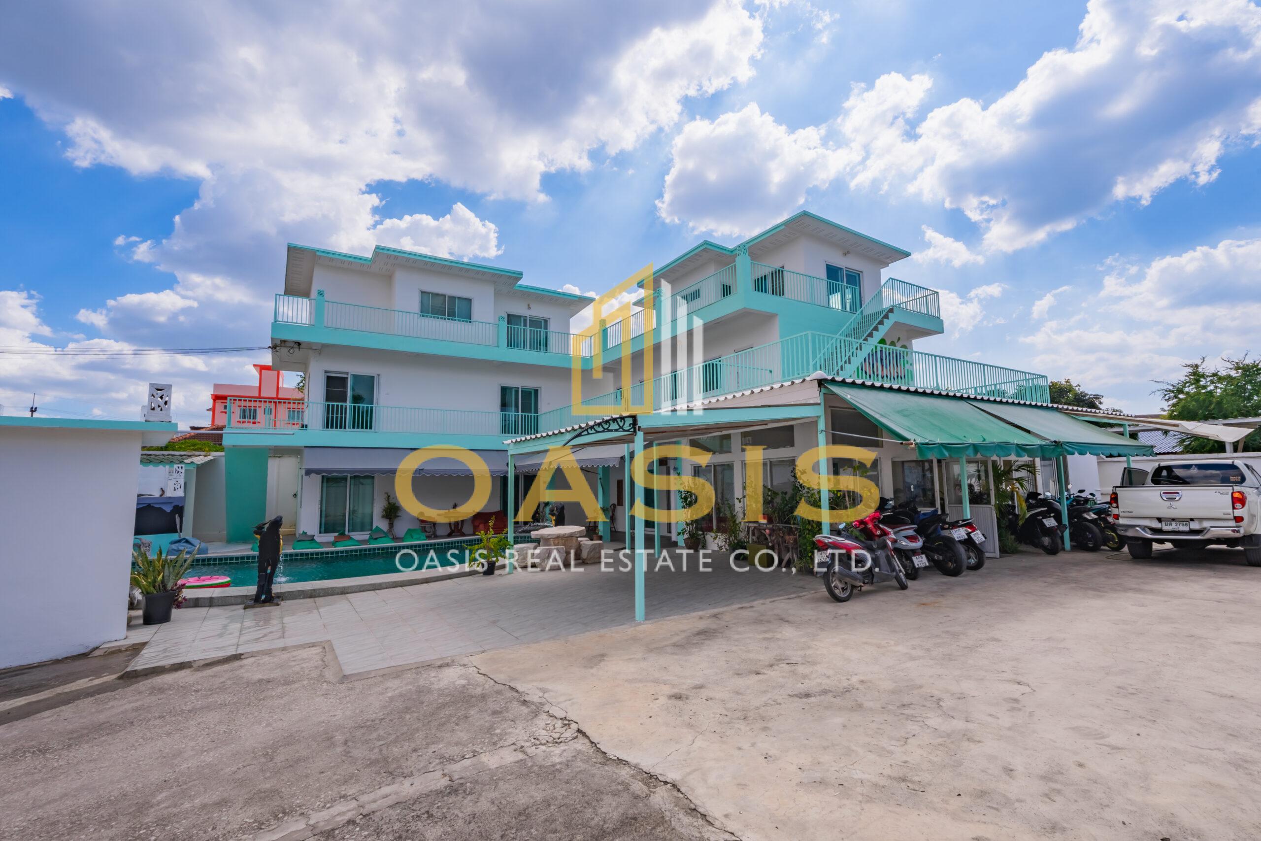 A Rare Opportunity for Investors or Pool Villa Professionals For Sale