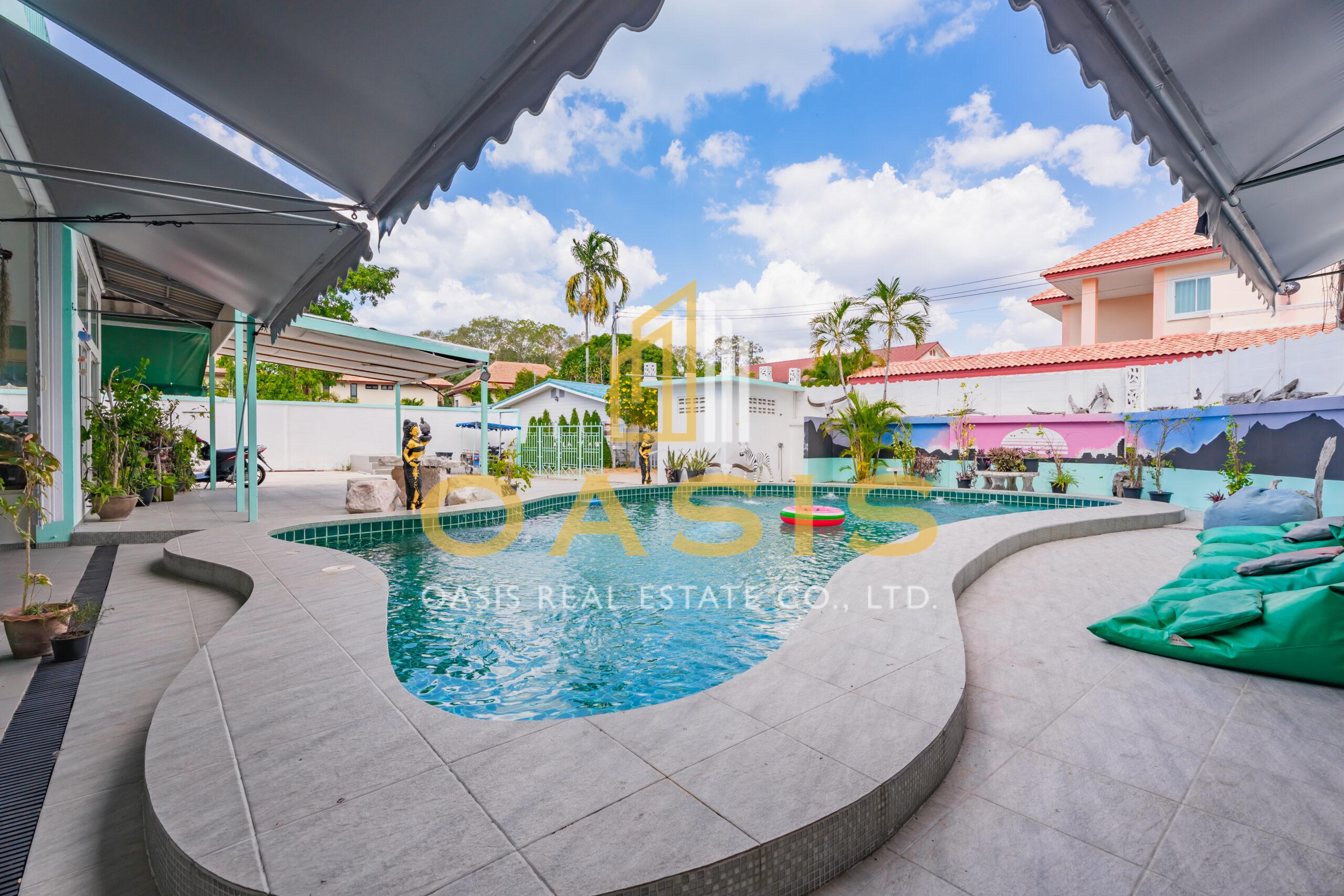 A Rare Opportunity for Investors or Pool Villa Professionals For Sale