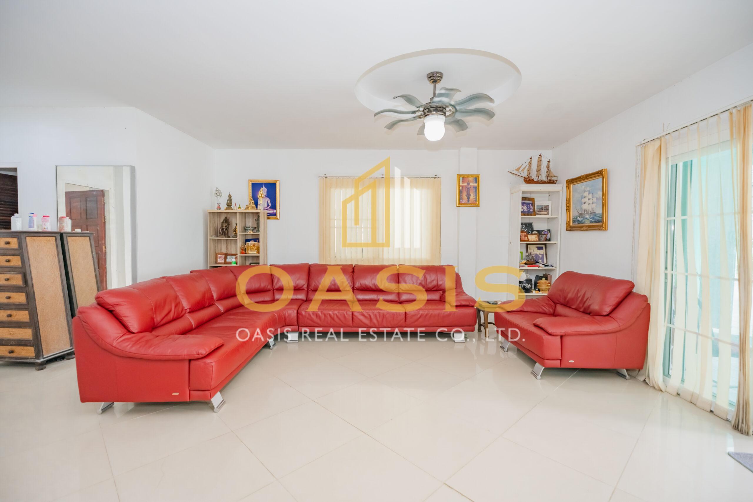 A Rare Opportunity for Investors or Pool Villa Professionals For Sale