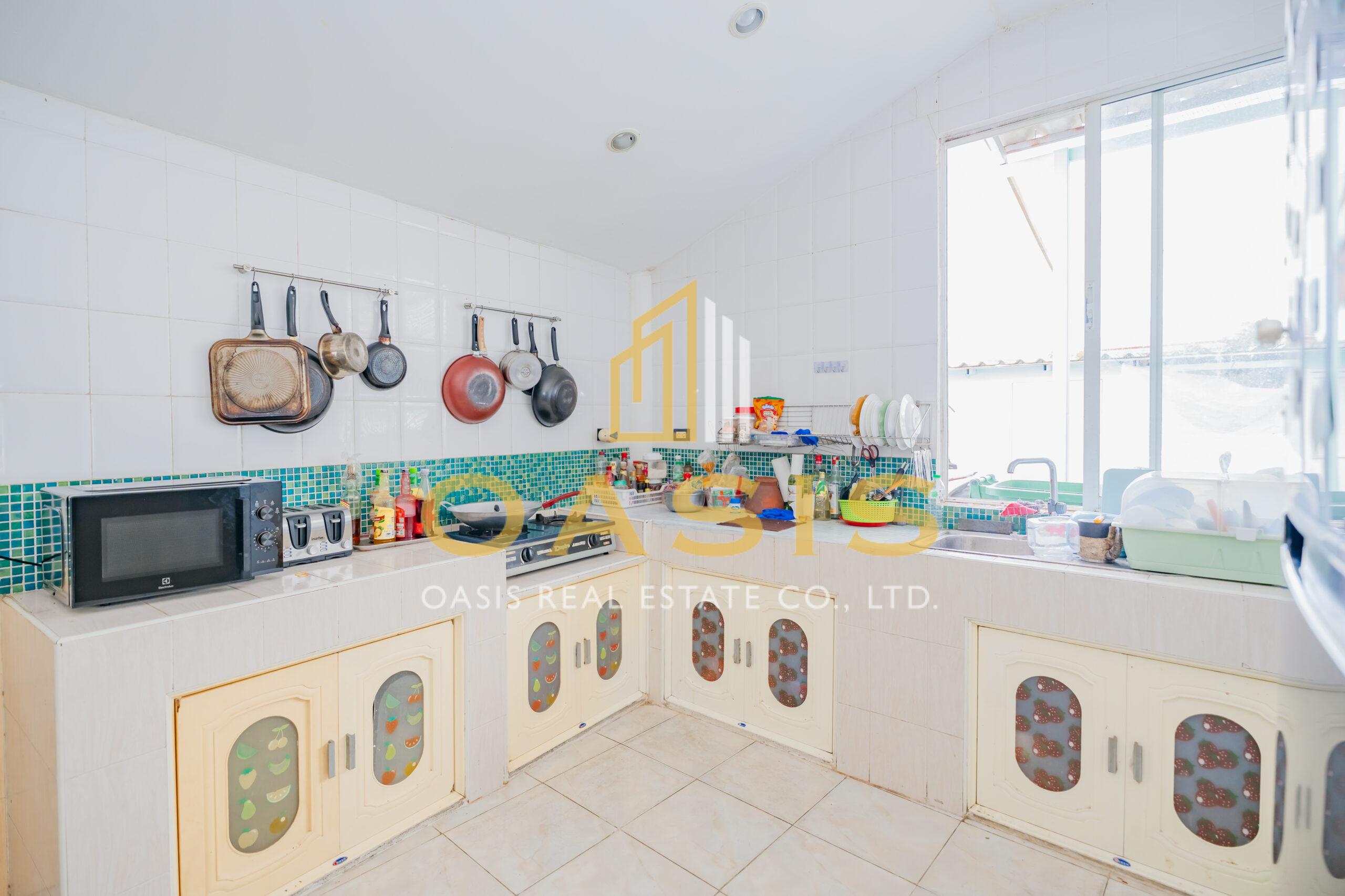 A Rare Opportunity for Investors or Pool Villa Professionals For Sale