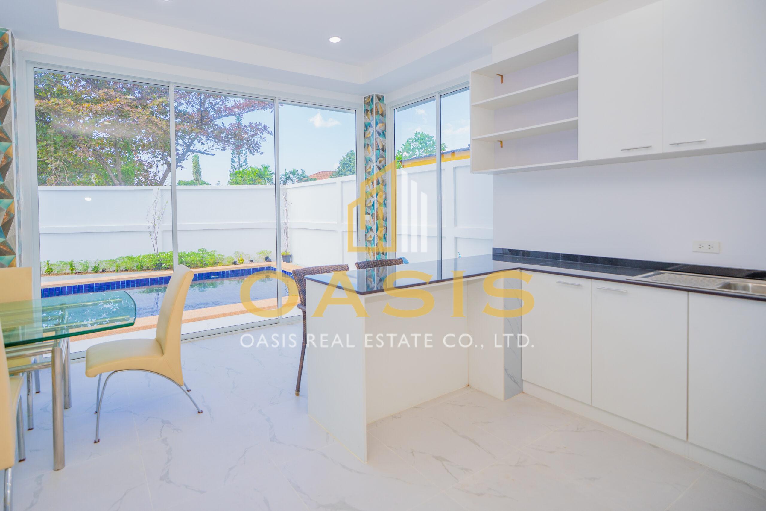 Newly built pool villa for sale In Bangsaray