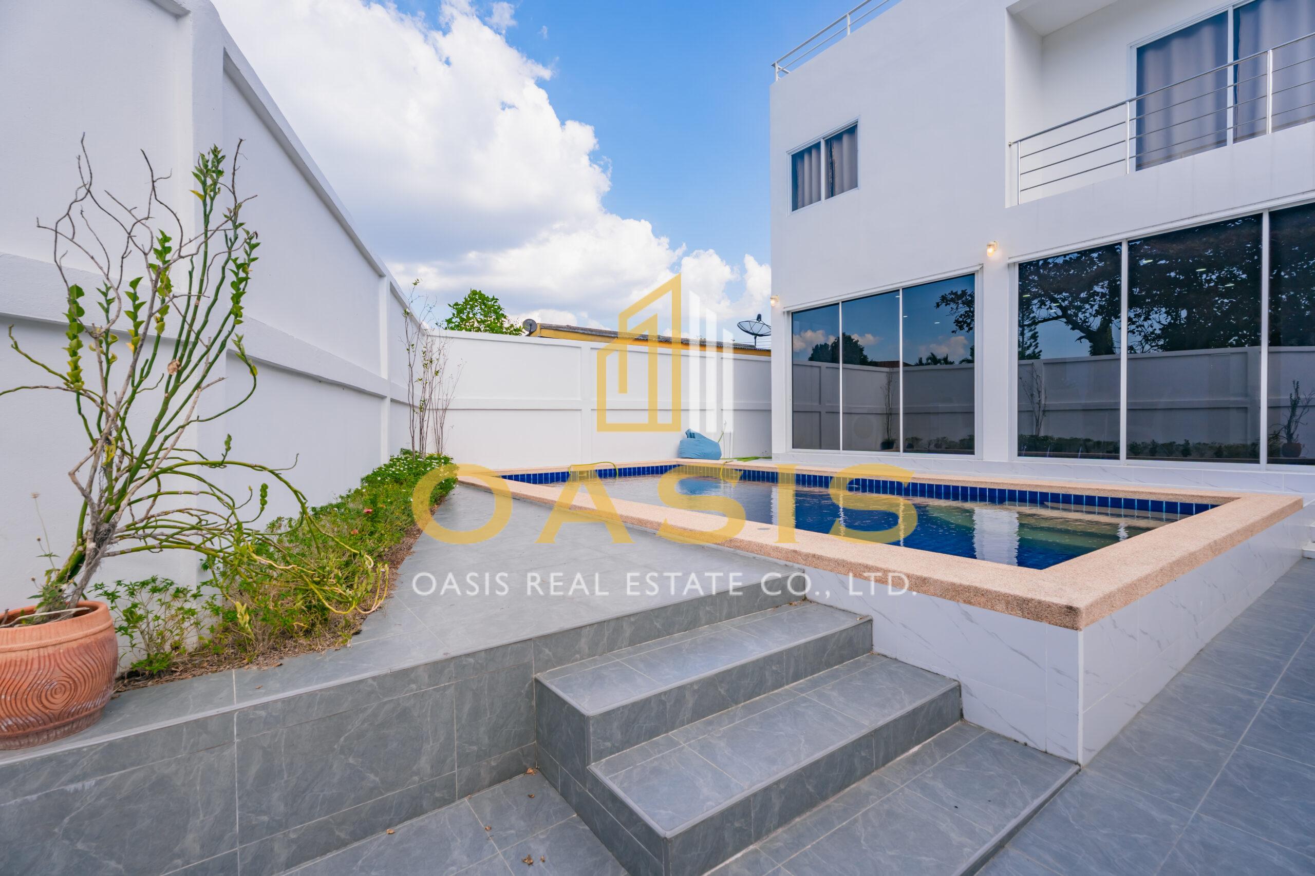 Newly built pool villa for sale In Bangsaray