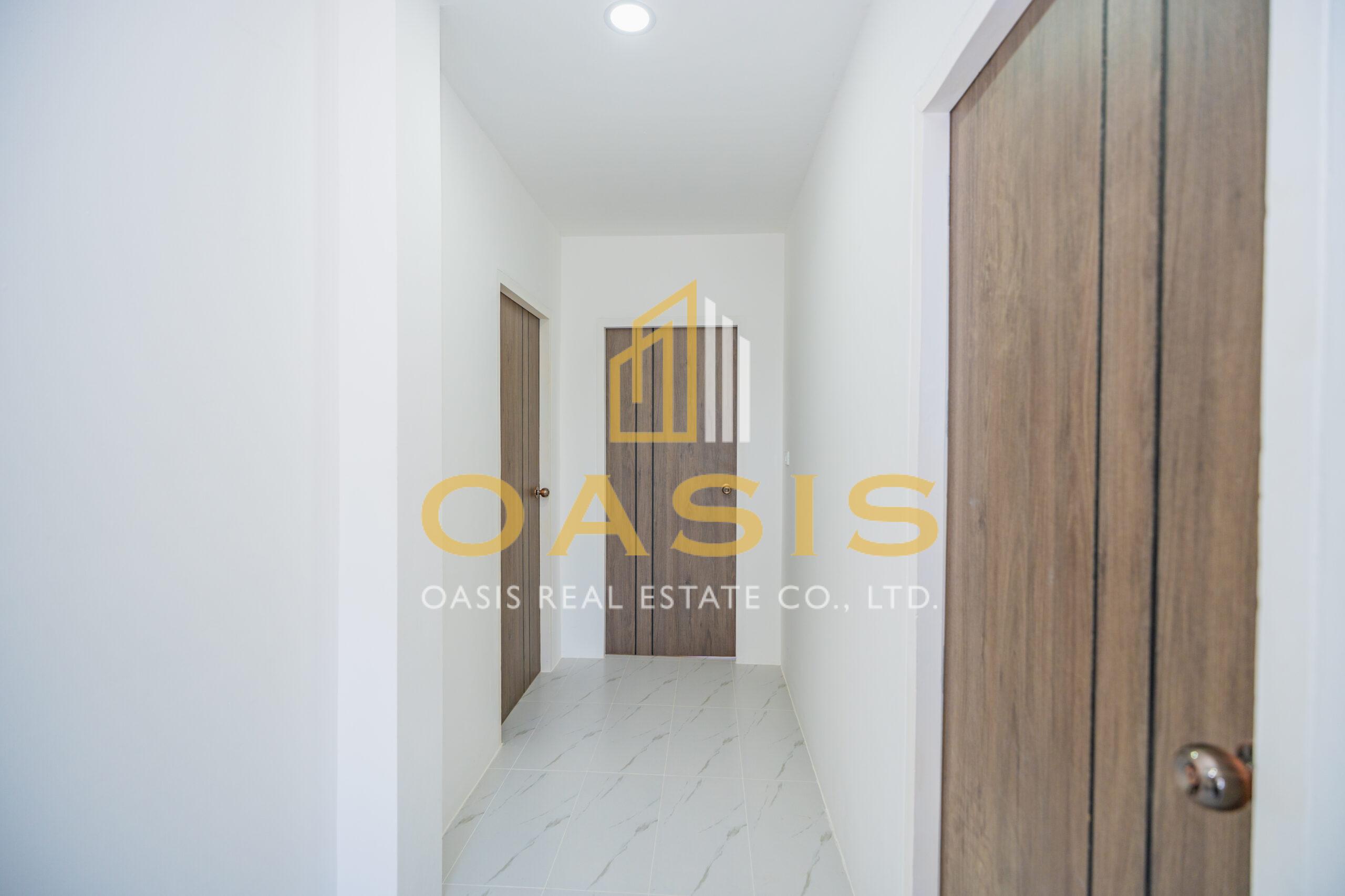 Newly built pool villa for sale In Bangsaray