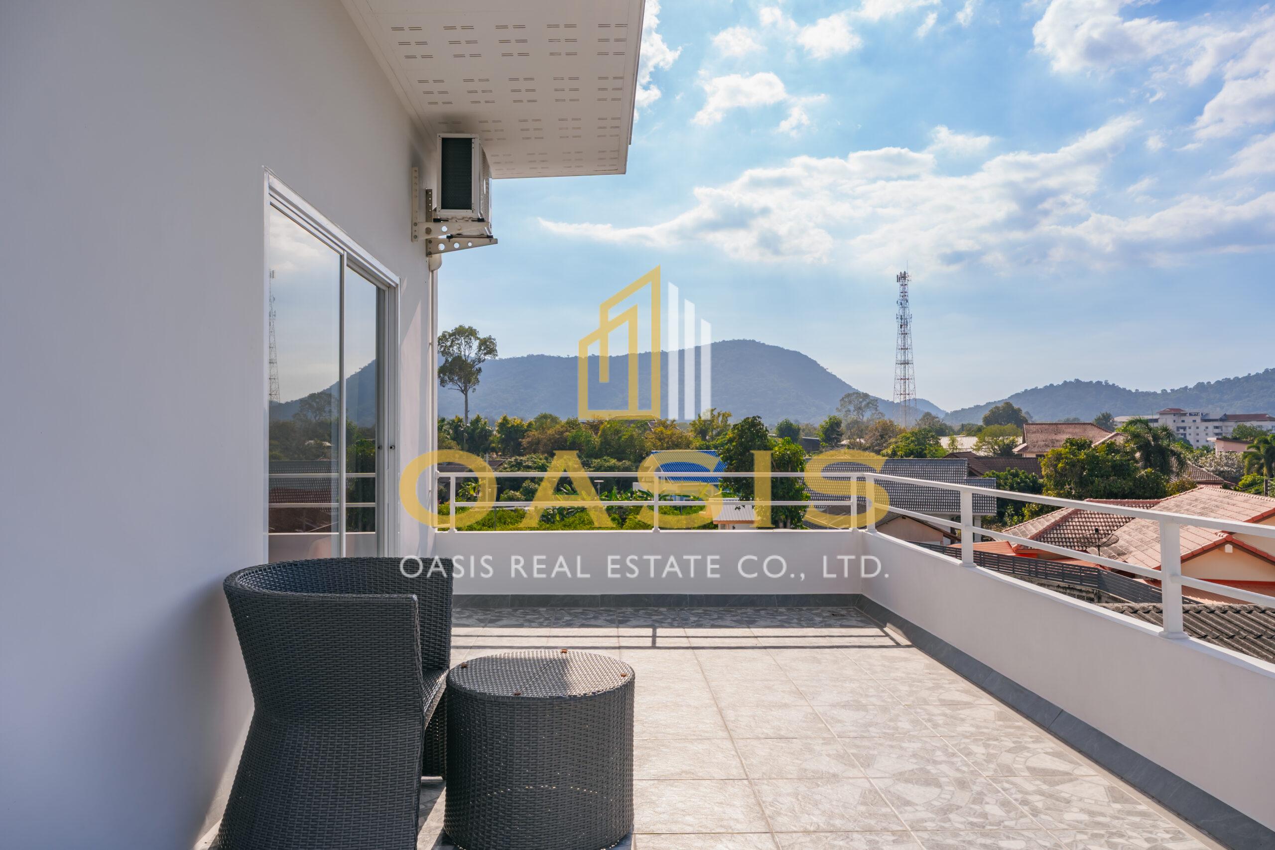 Newly built pool villa for sale In Bangsaray