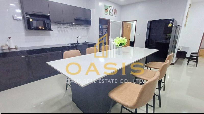 Resort-Style Pool Villa for Rent