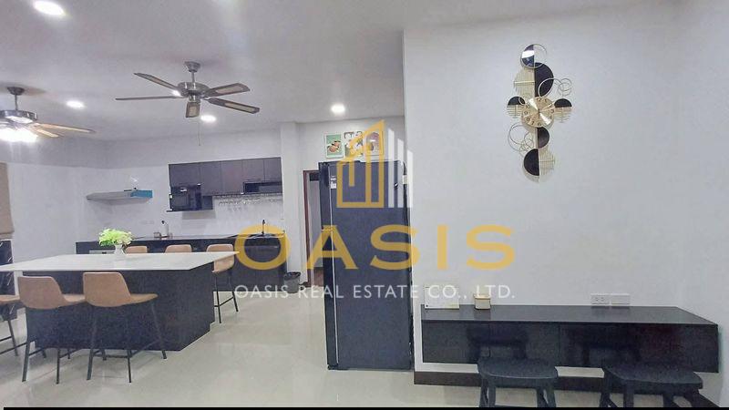 Resort-Style Pool Villa for Rent