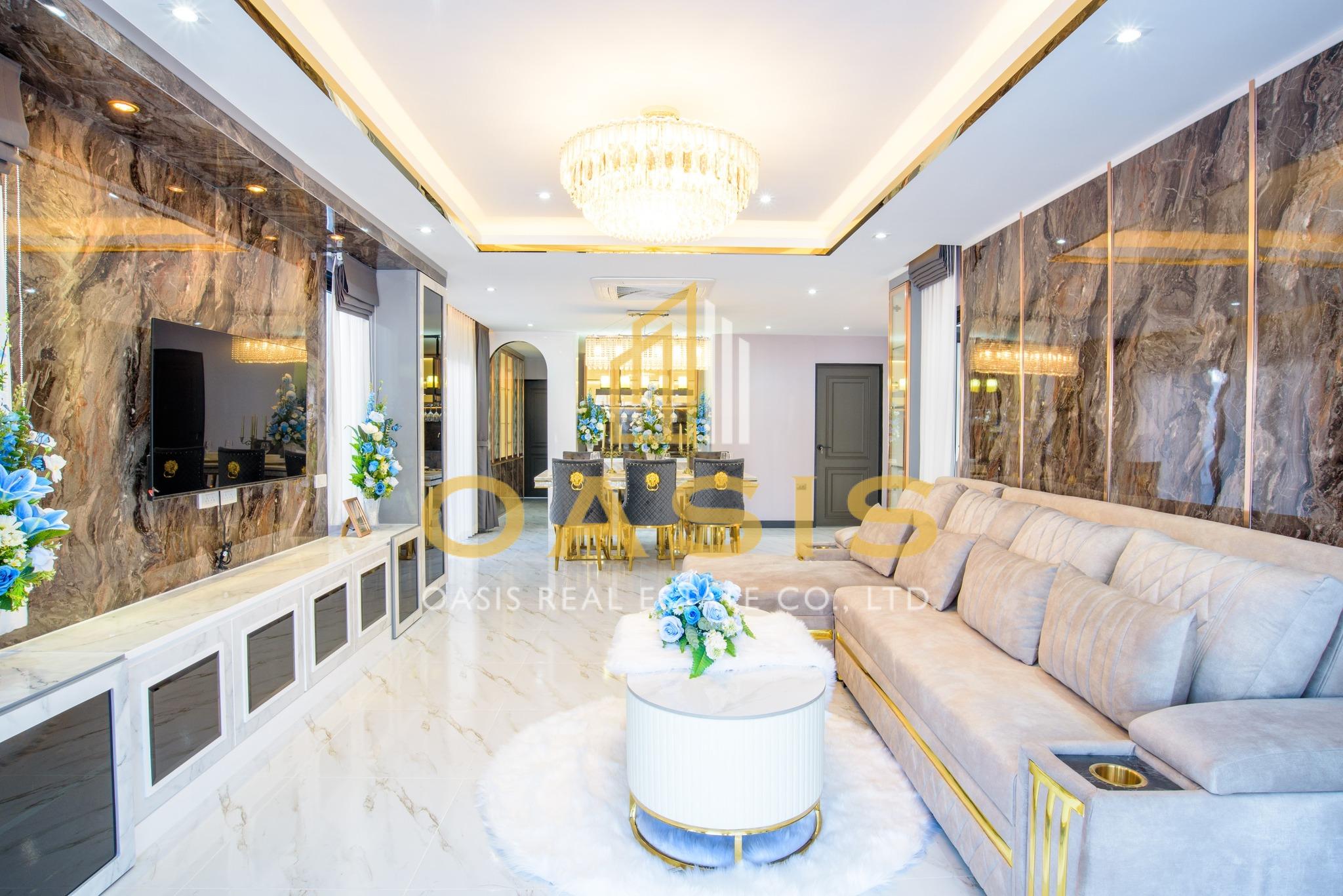 Luxury Pool Villa for Sale Central Park 2 