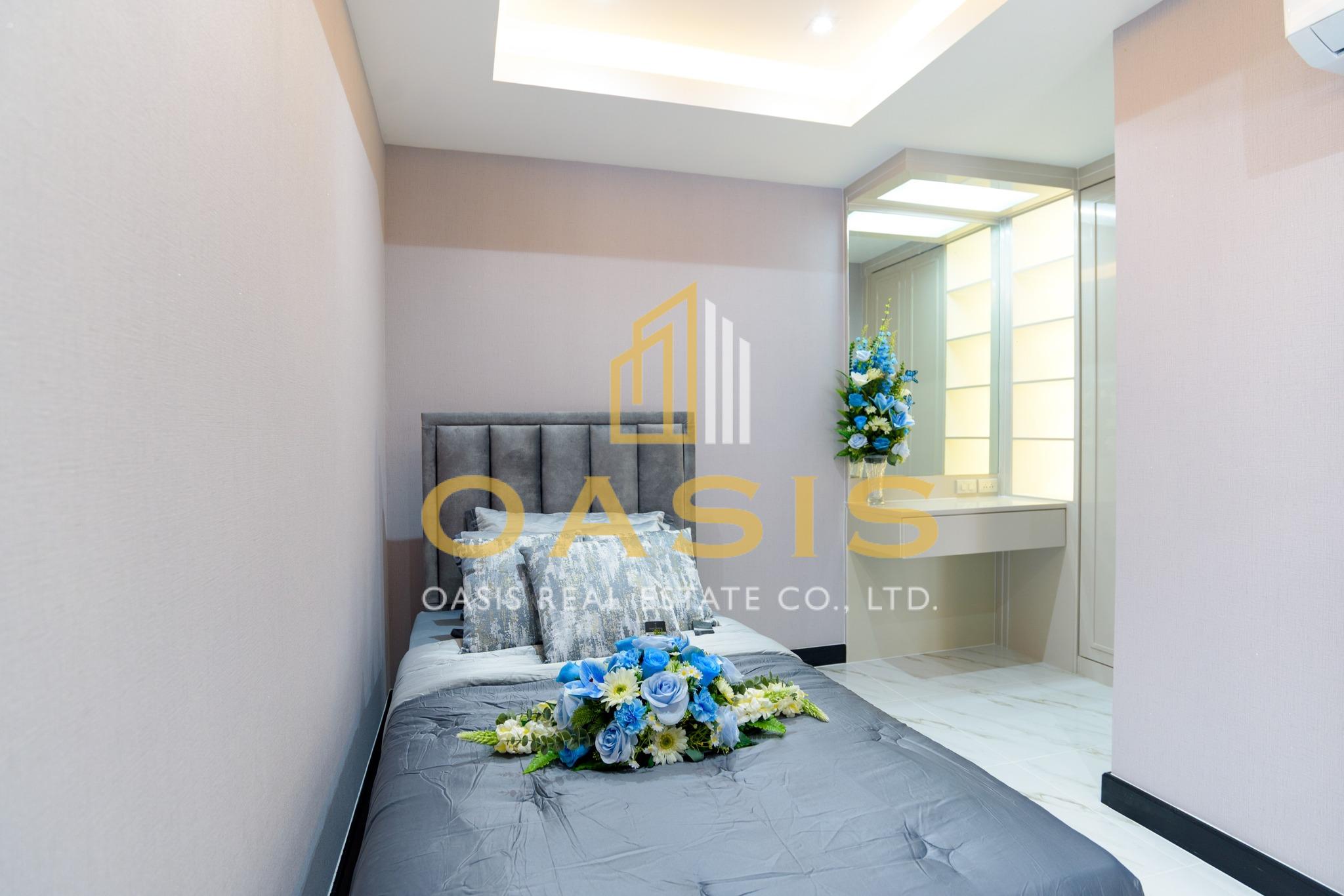Luxury Pool Villa for Sale Central Park 2 