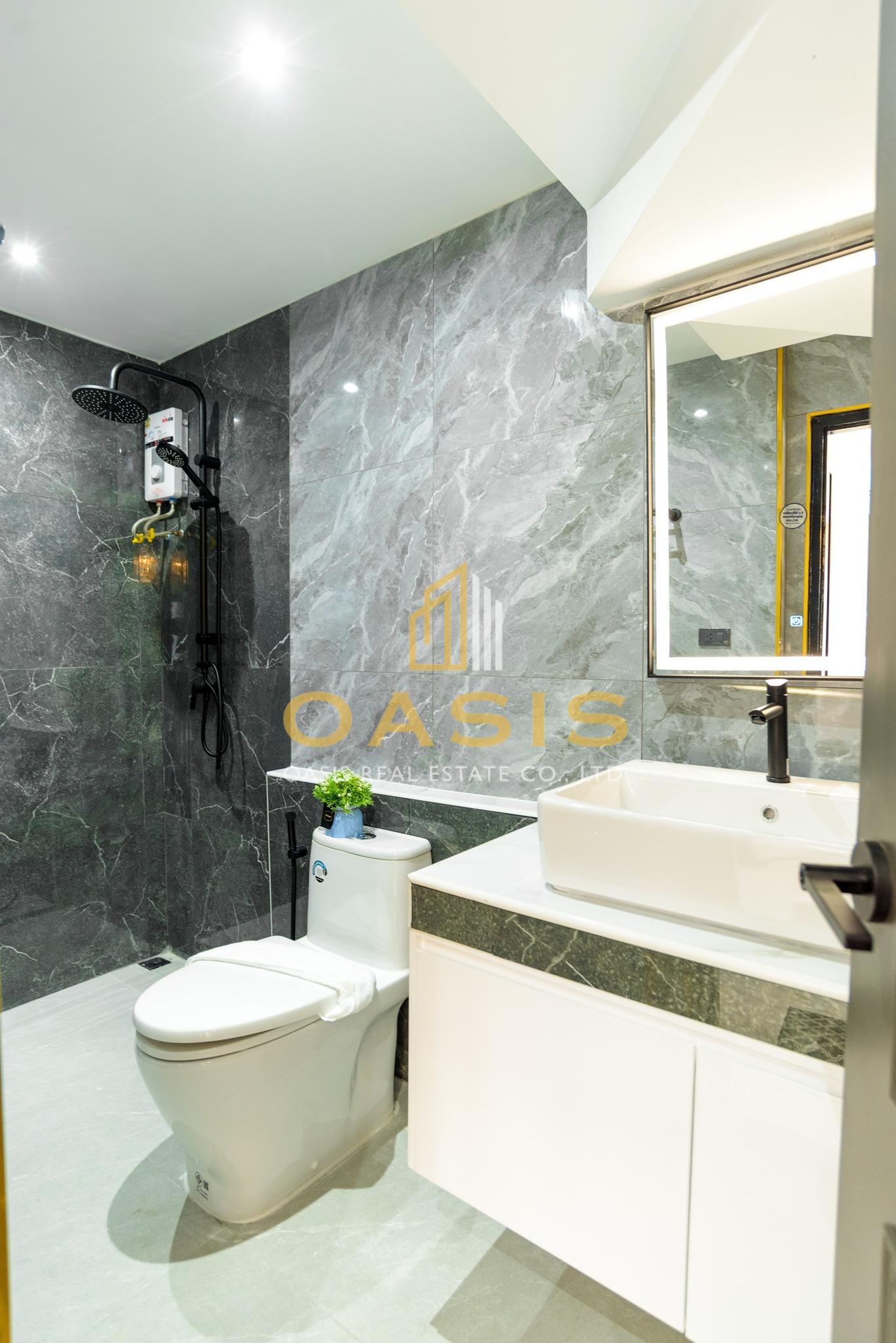 Luxury Pool Villa for Sale Central Park 2 