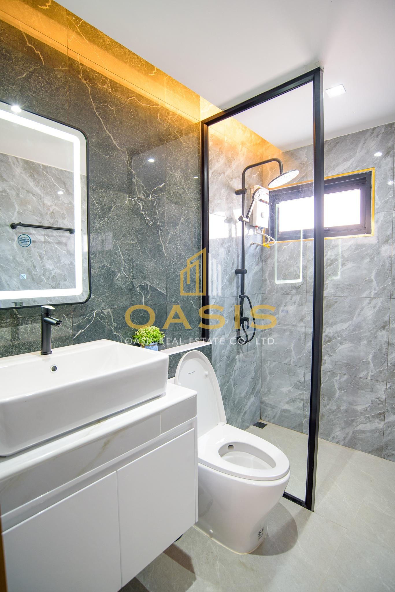 Luxury Pool Villa for Sale Central Park 2 