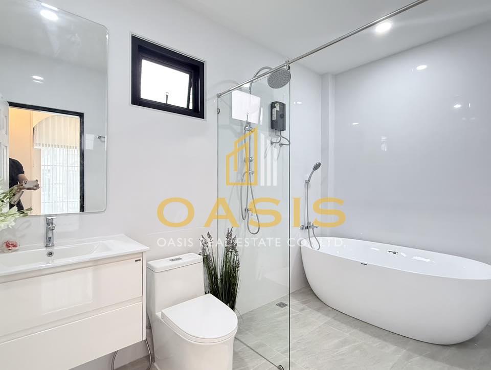 House for Sale in Soi Siam Country Club