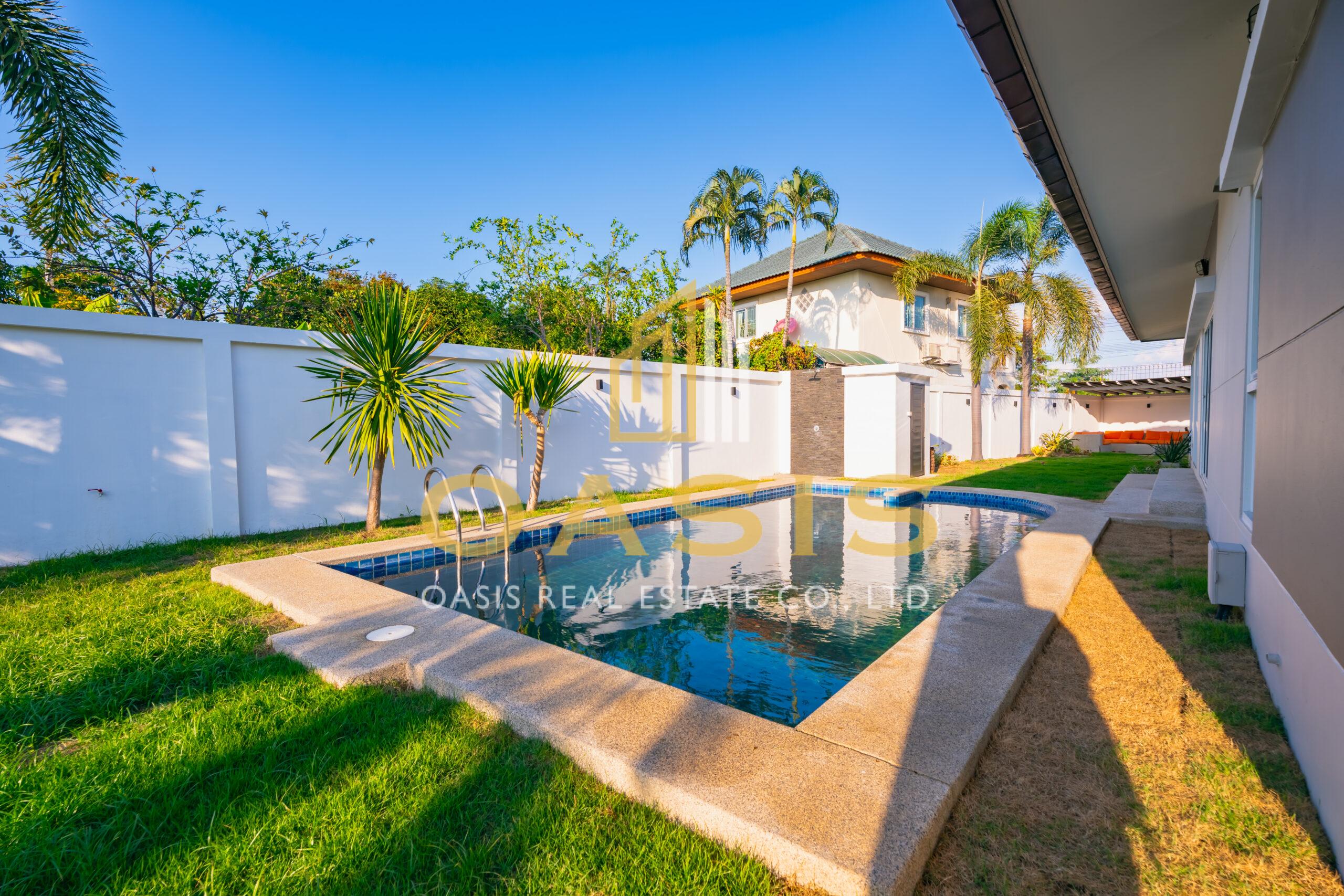 4-Bedroom Pool Villa Ban Panalee for Sale