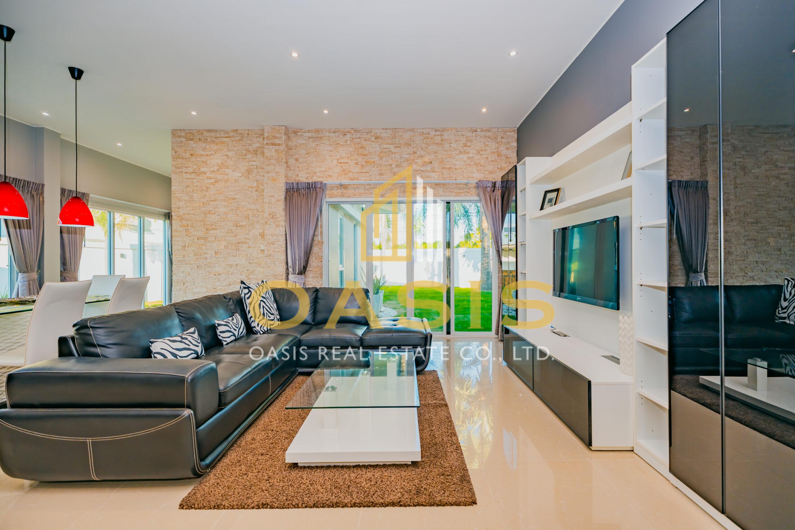 4-Bedroom Pool Villa Ban Panalee for Sale