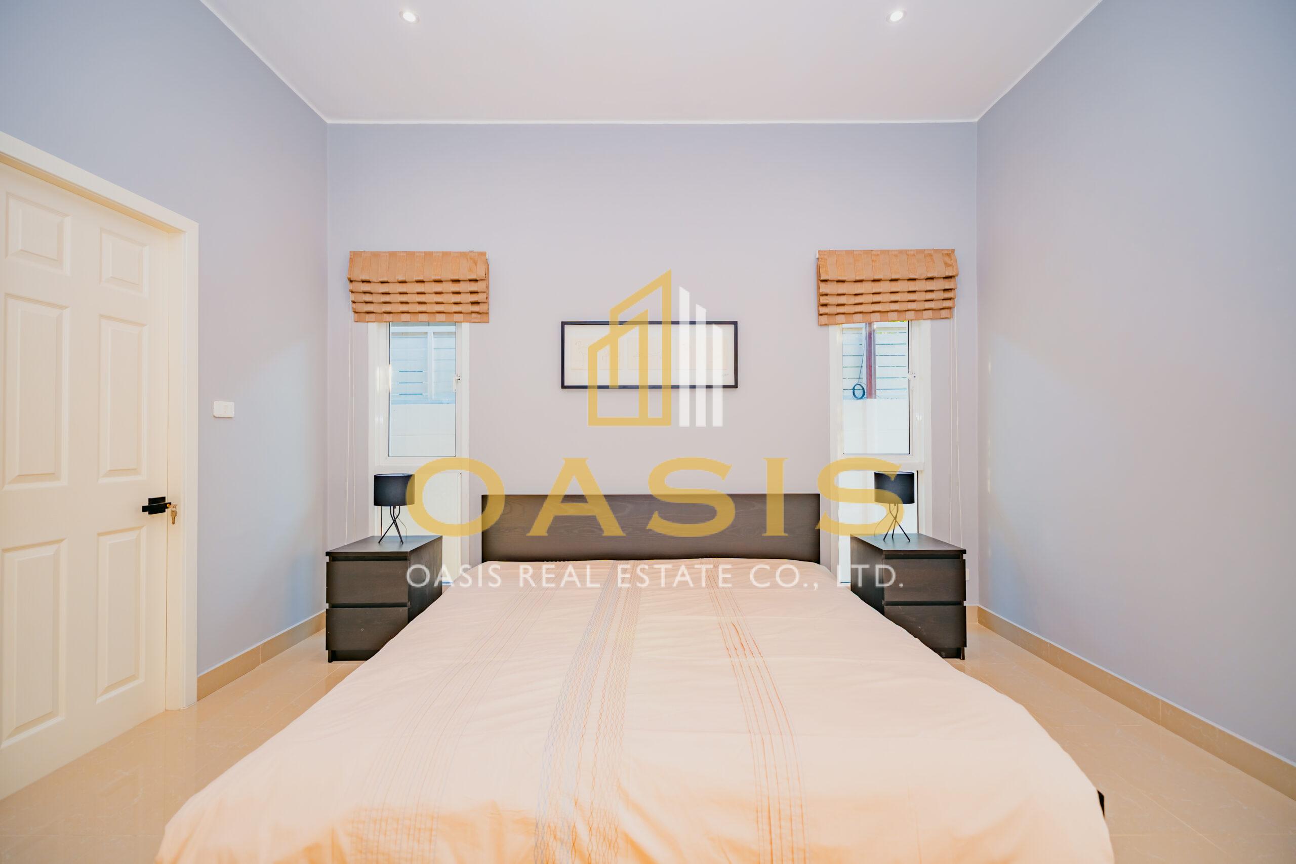 4-Bedroom Pool Villa Ban Panalee for Sale