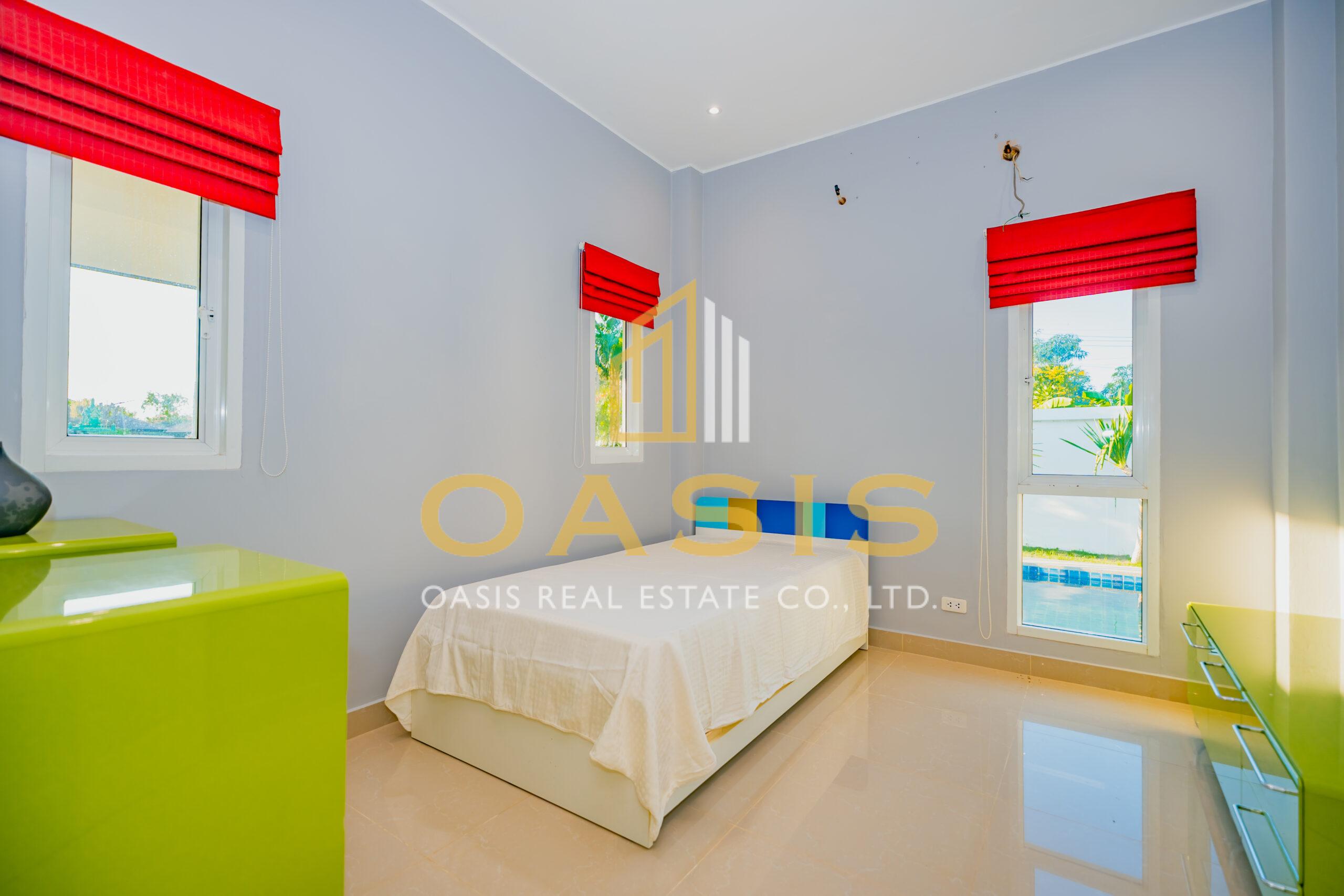 4-Bedroom Pool Villa Ban Panalee for Sale