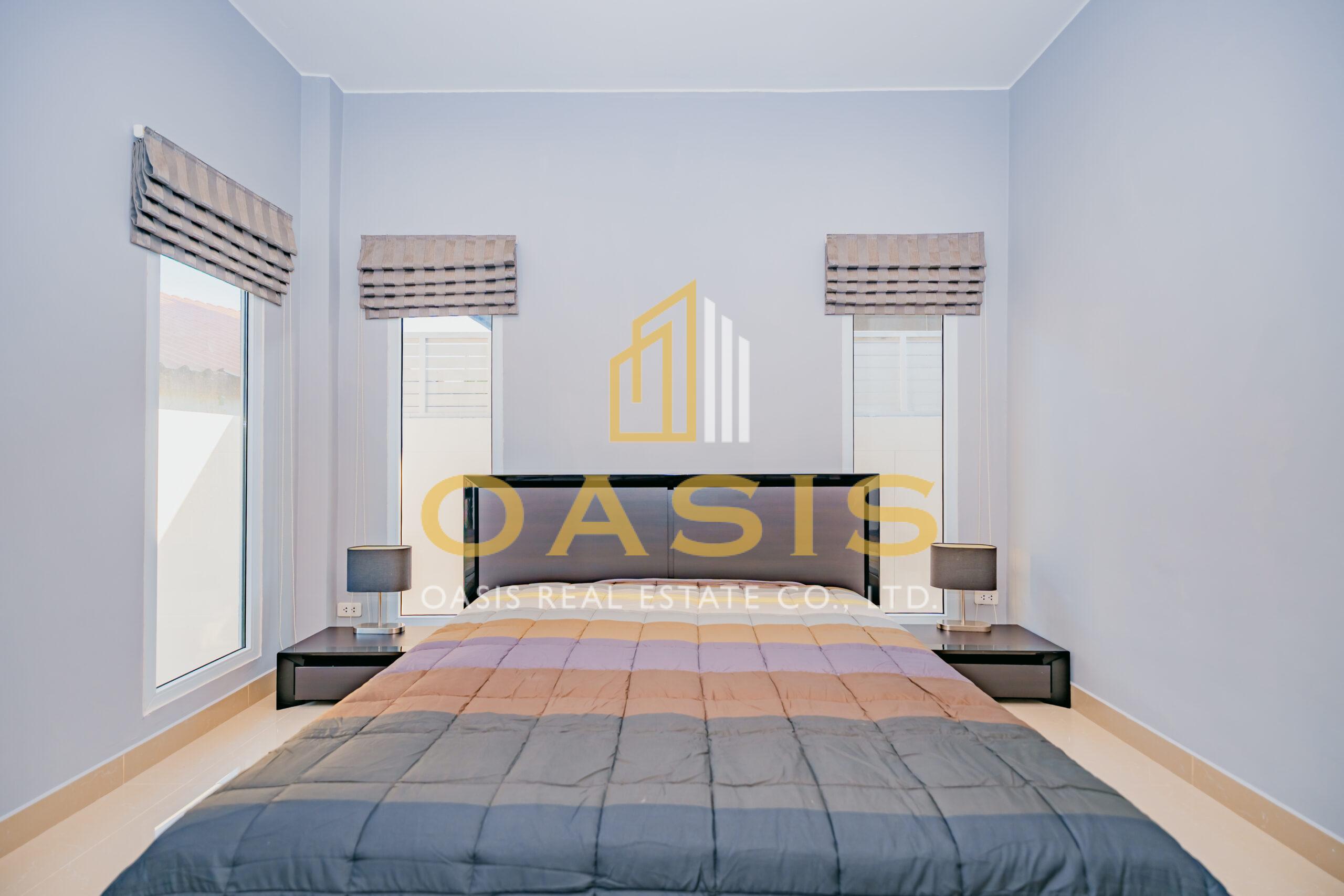 4-Bedroom Pool Villa Ban Panalee for Sale