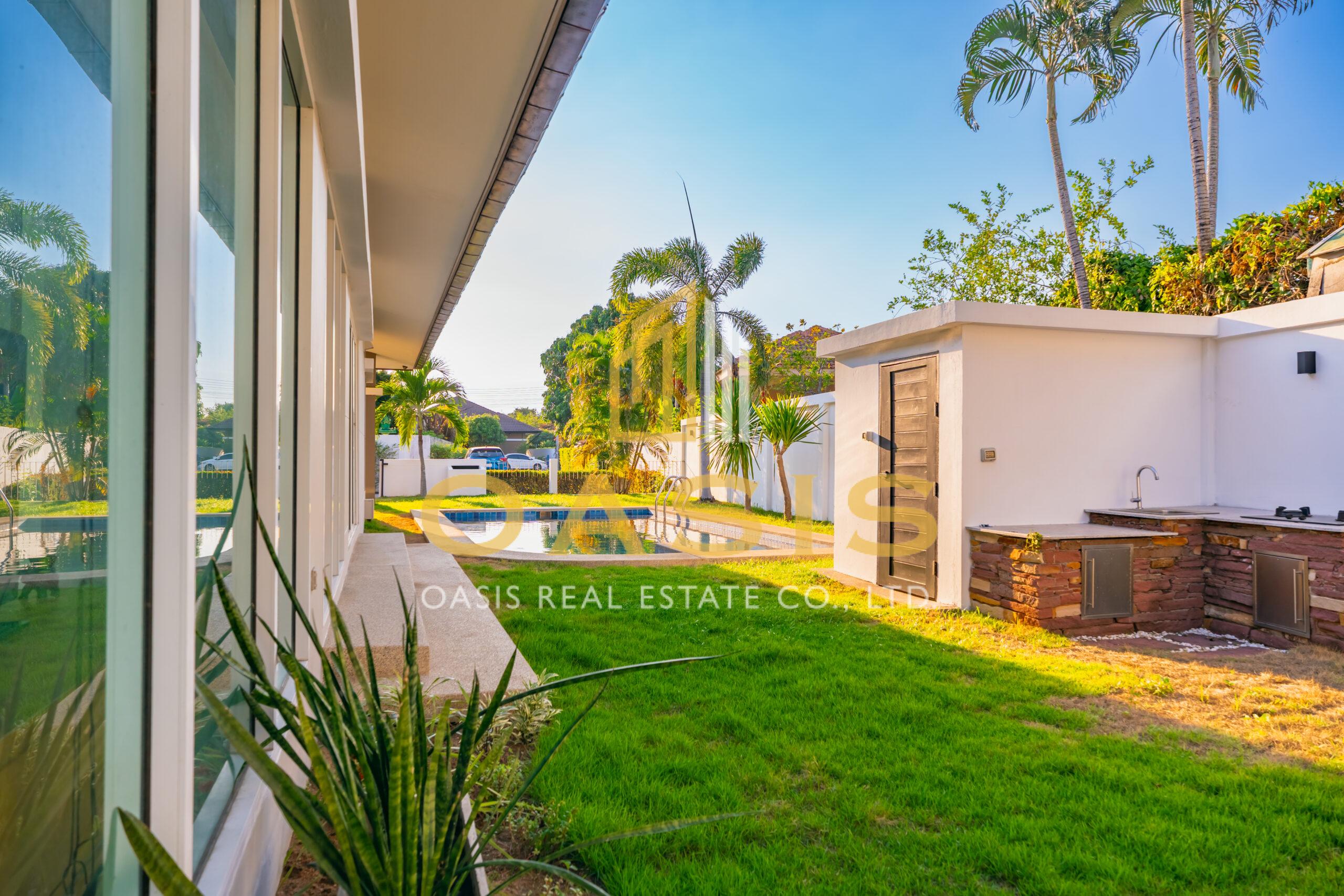 4-Bedroom Pool Villa Ban Panalee for Sale