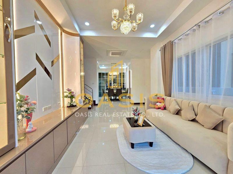 Single detached 2-storey house For rent