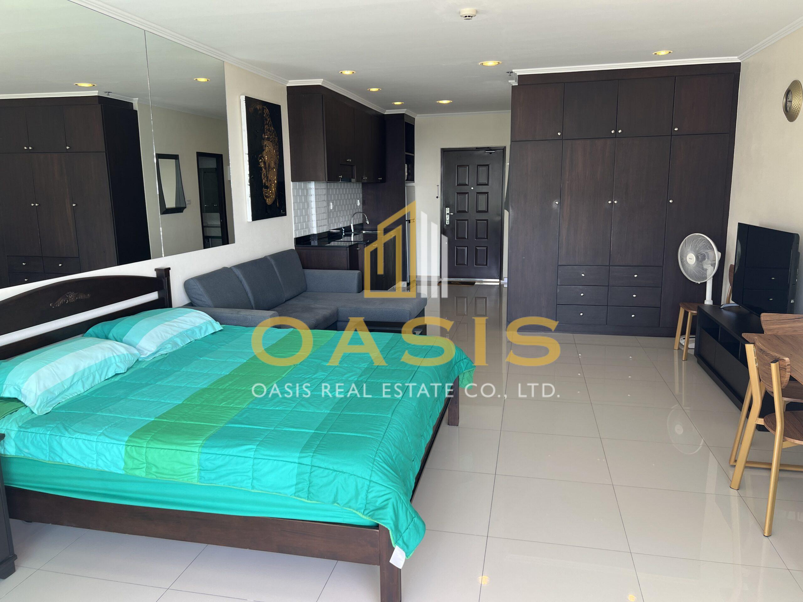 Spacious studio condominium in View Talay 7 for Sale