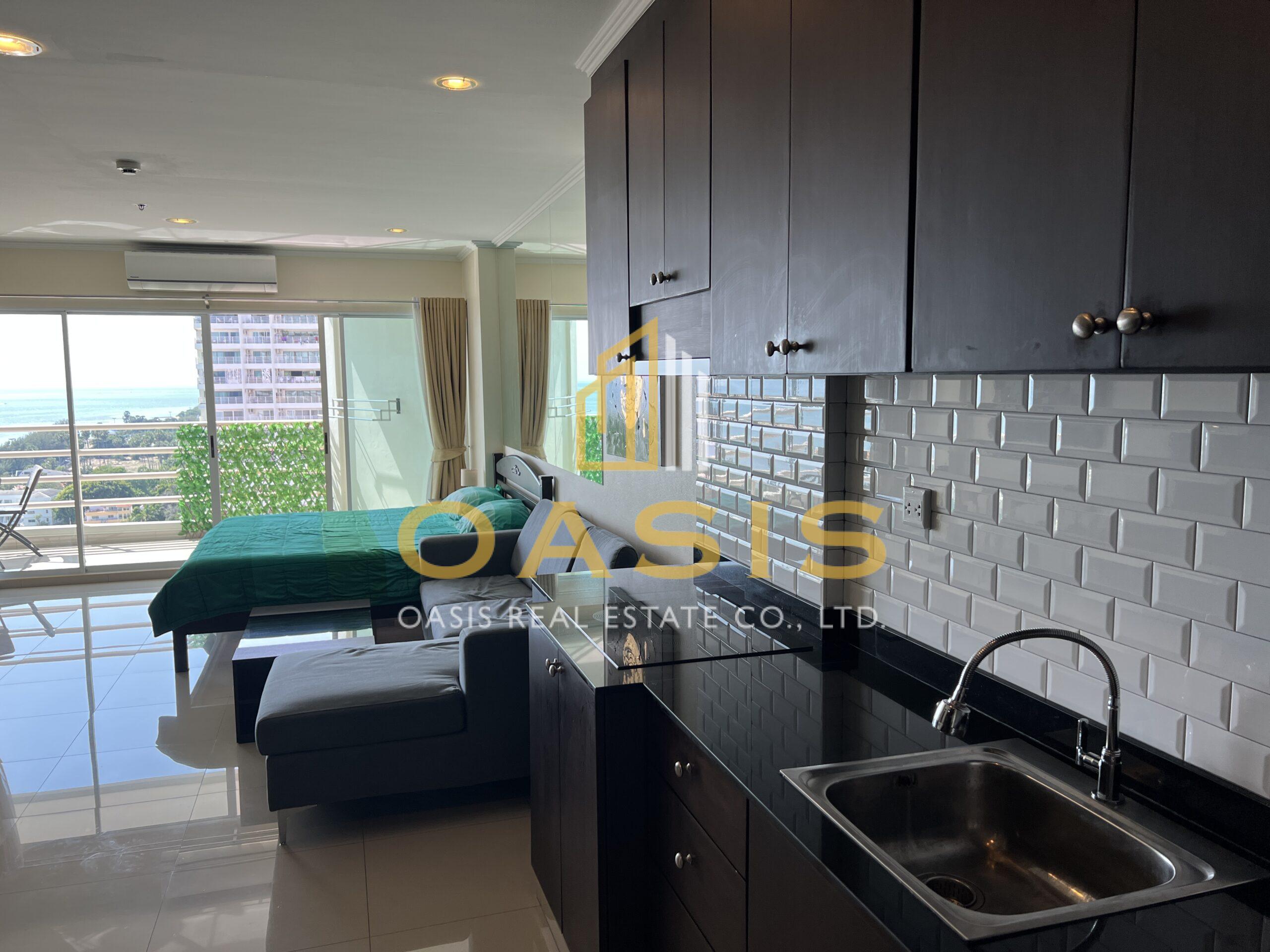 Spacious studio condominium in View Talay 7 for Sale