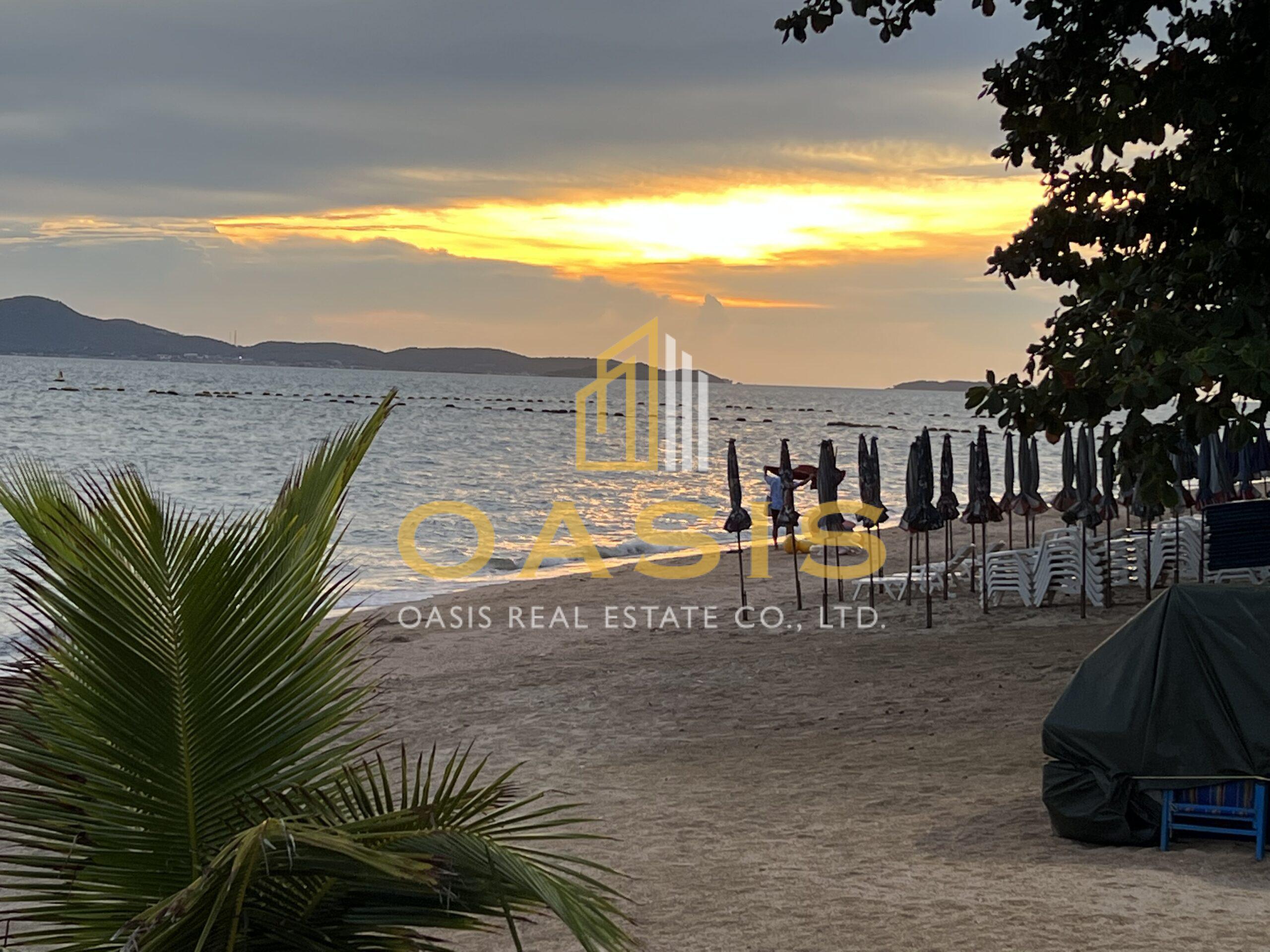 Spacious studio condominium in View Talay 7 for Sale