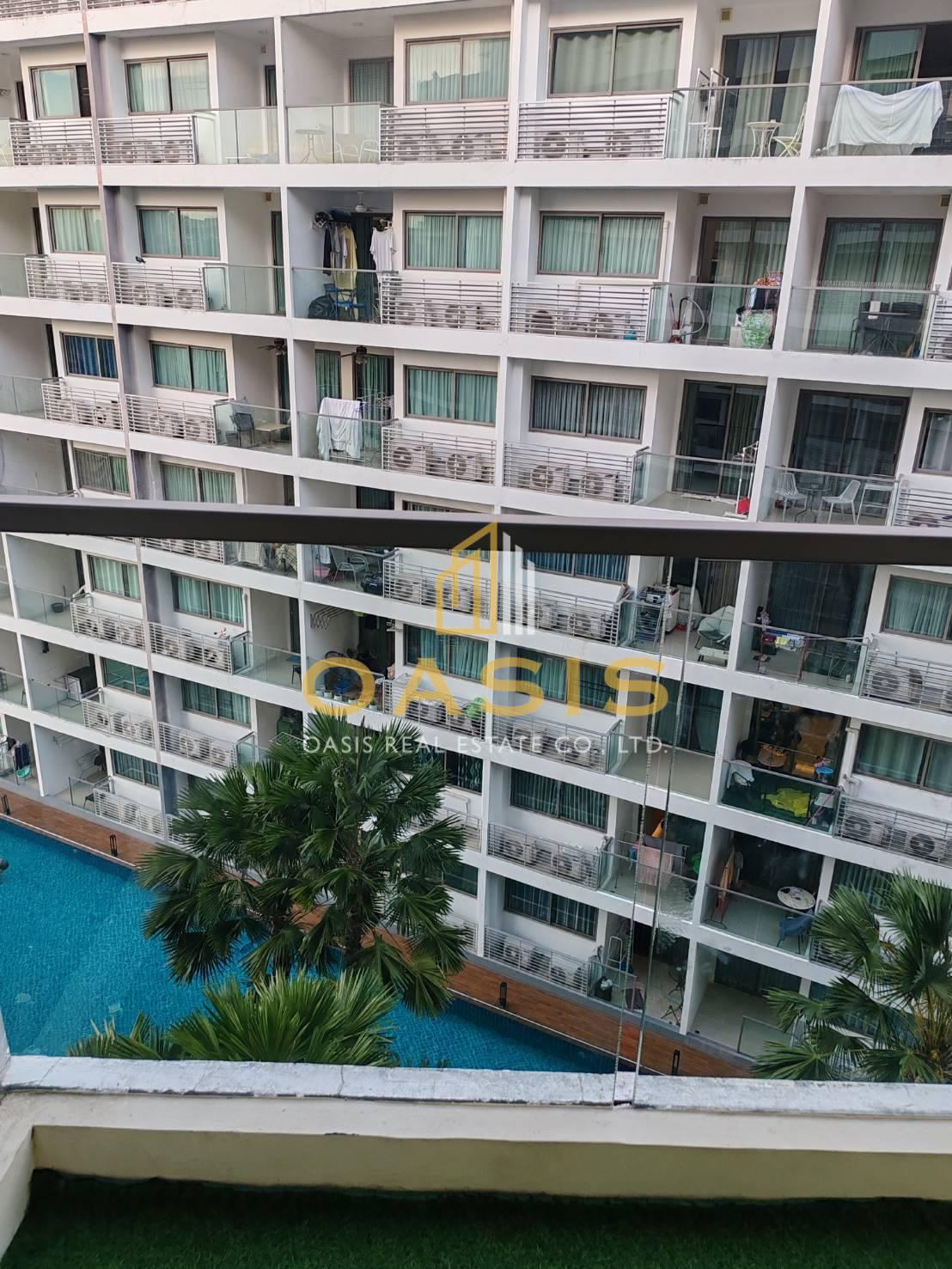 Spacious 1-Bedroom Condo with Pool View at Laguna Beach Resort